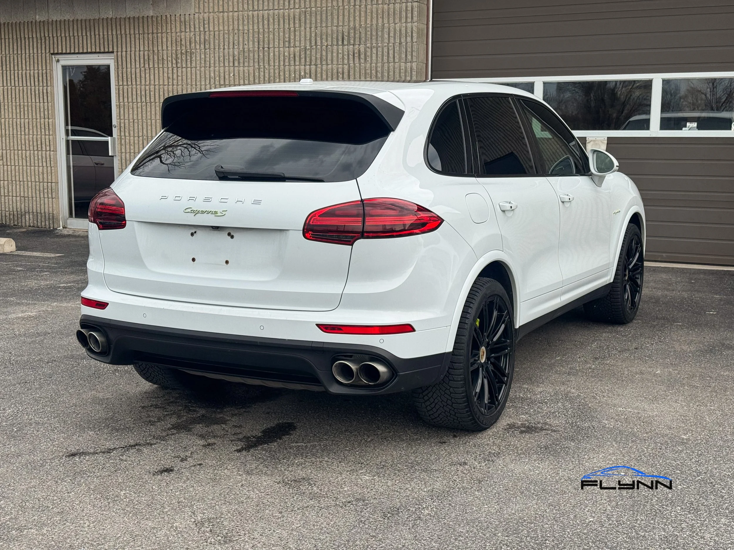 2017-porsche-cayenne-s-ehybrid-flynn-automotive-64.jpg