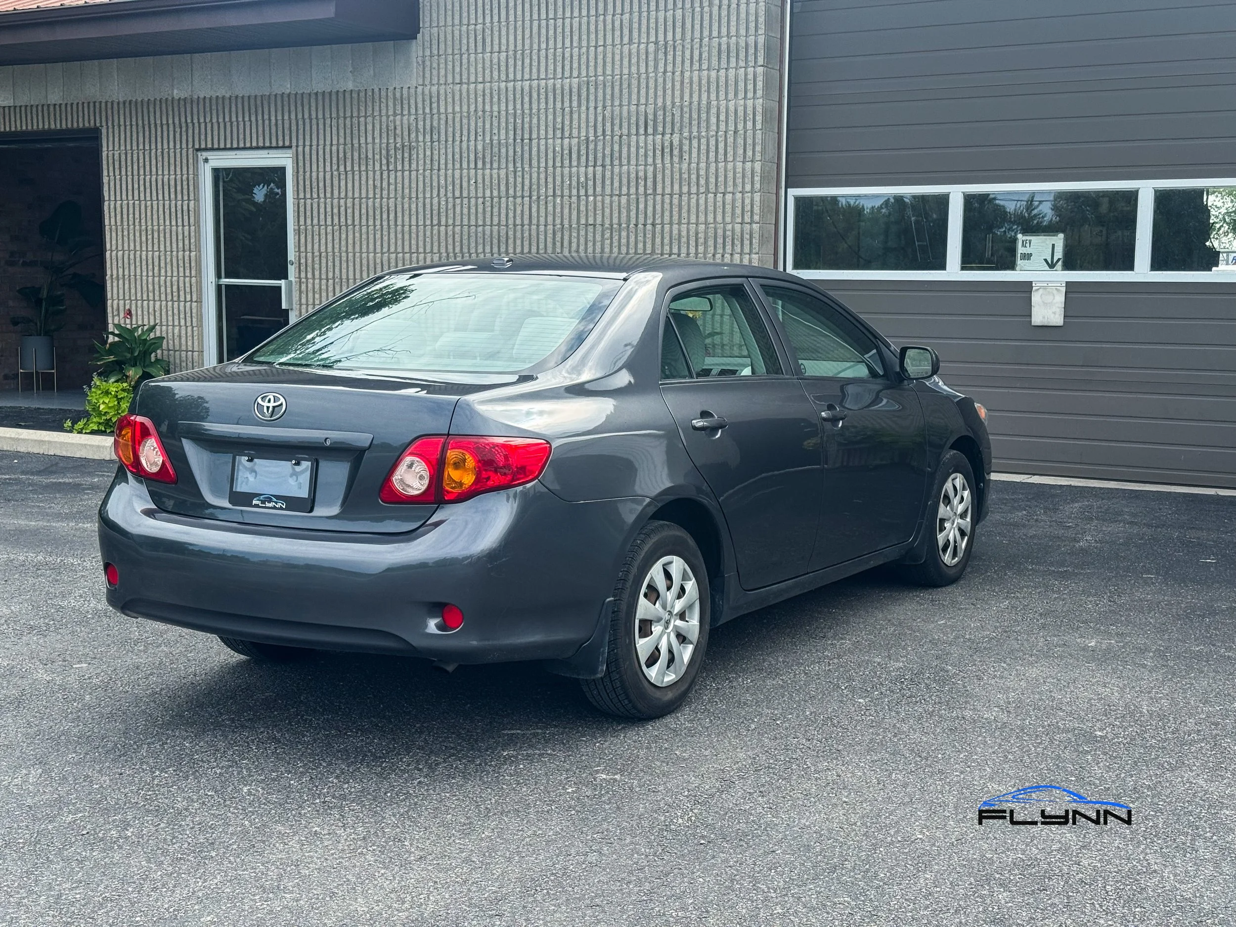 2009-TOYOTA-COROLLA-FLYNN-AUTOMOTIVE-10.jpg