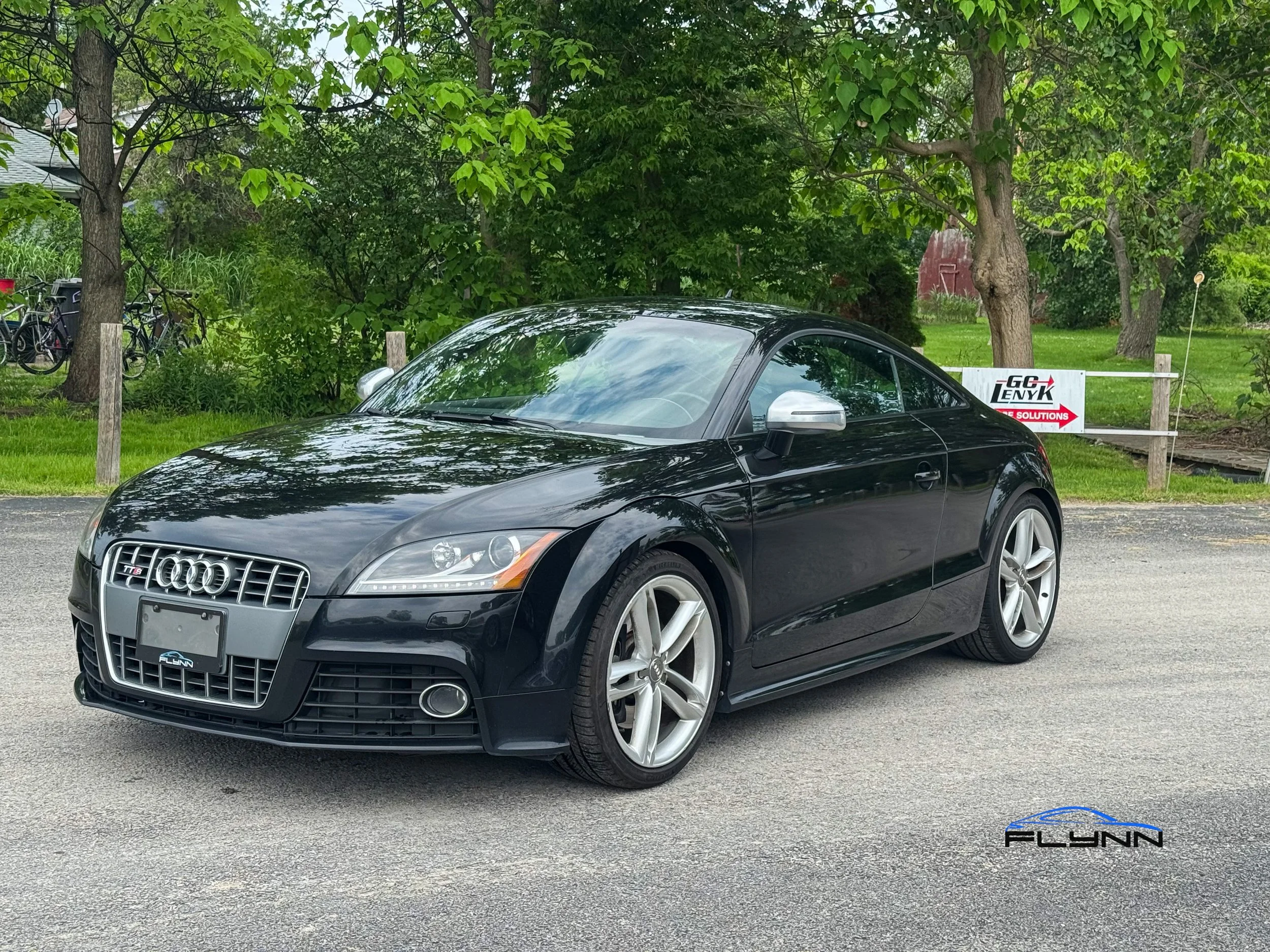 2009-Audi-TTS--flynn-automotive-24.jpg