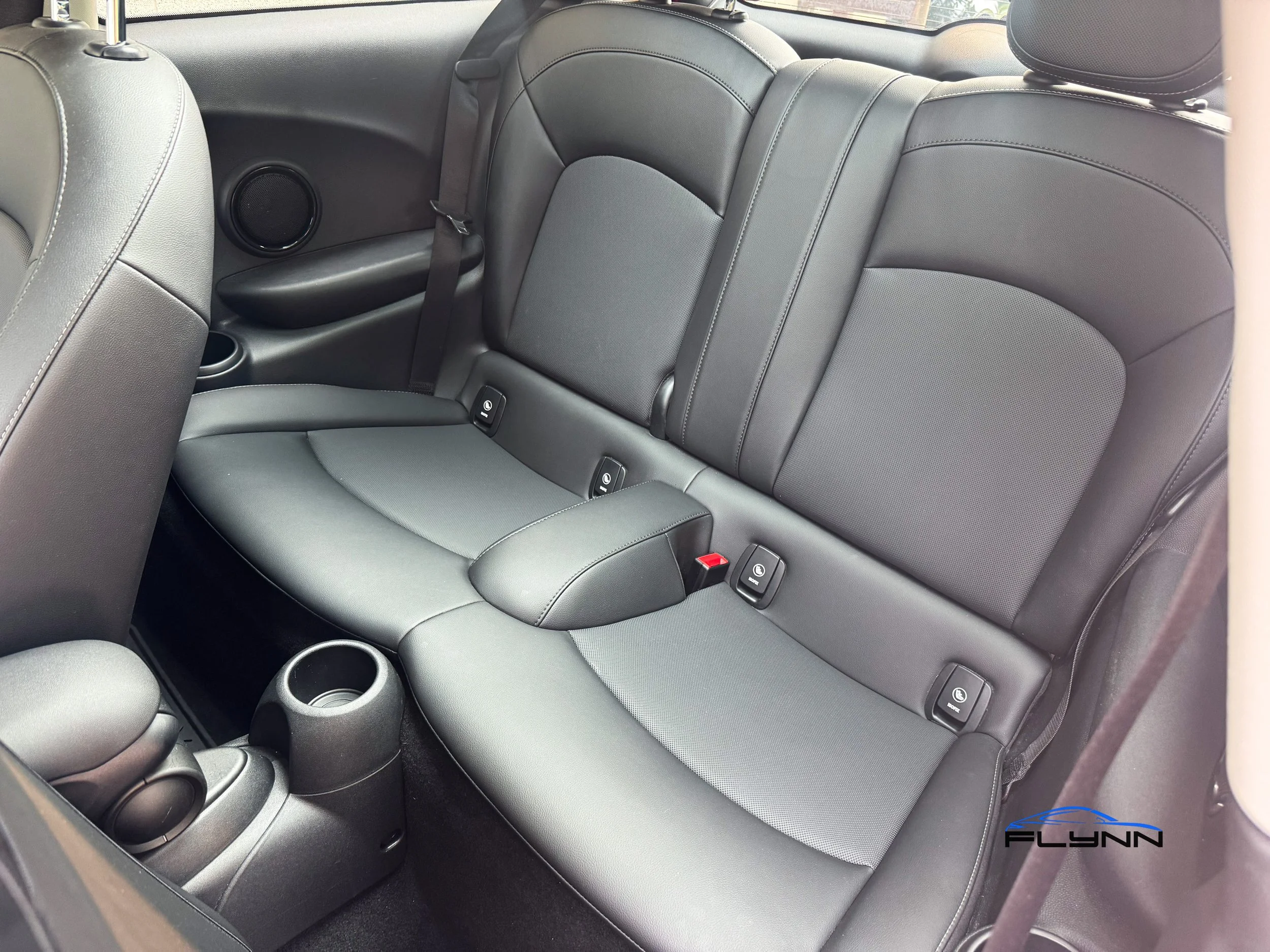 2019-MINI-COOPER-flynn-automotive-11.jpg