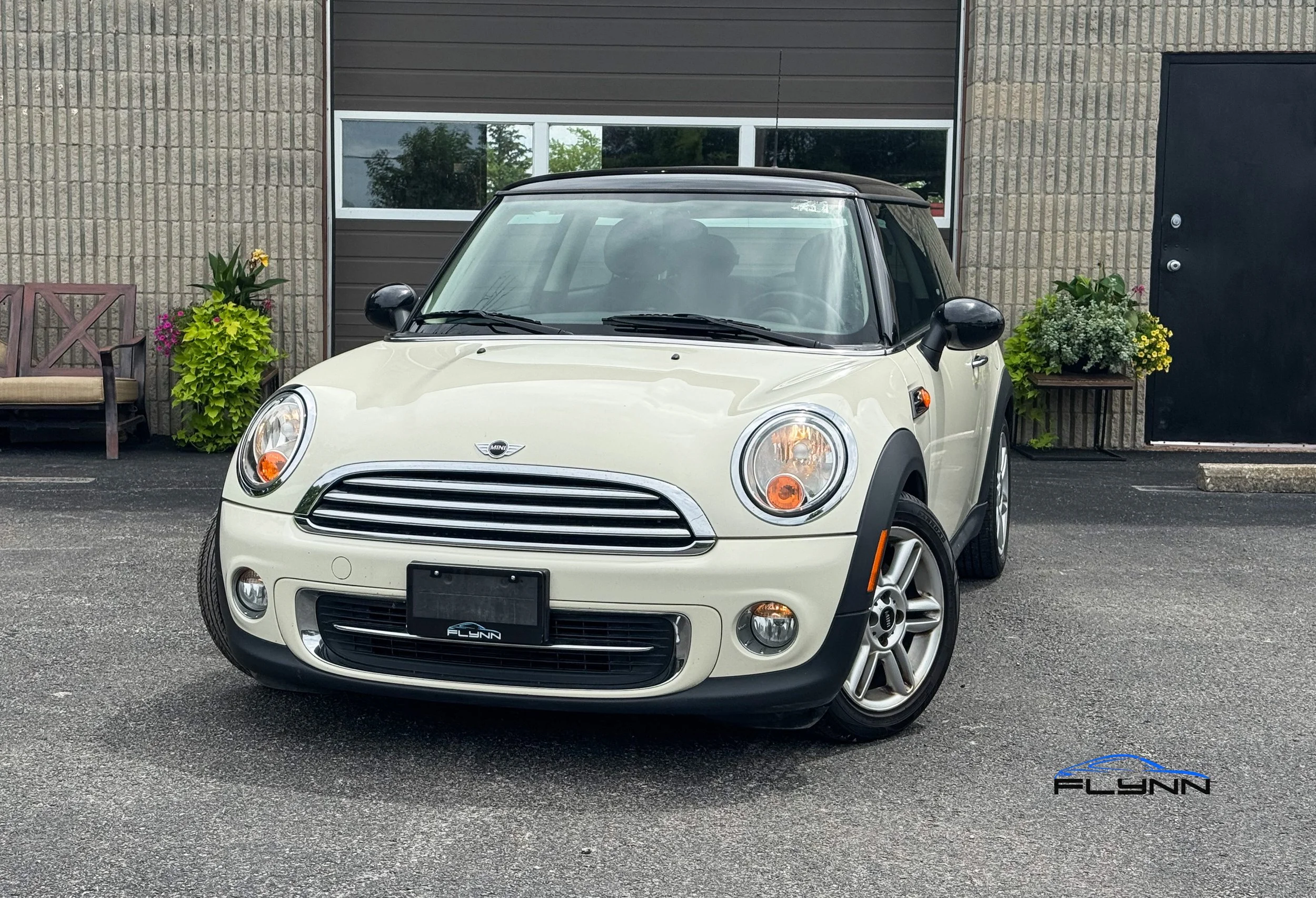 2011-MINI-COOPER-FLYNN-AUTOMOTIVE-29.jpg
