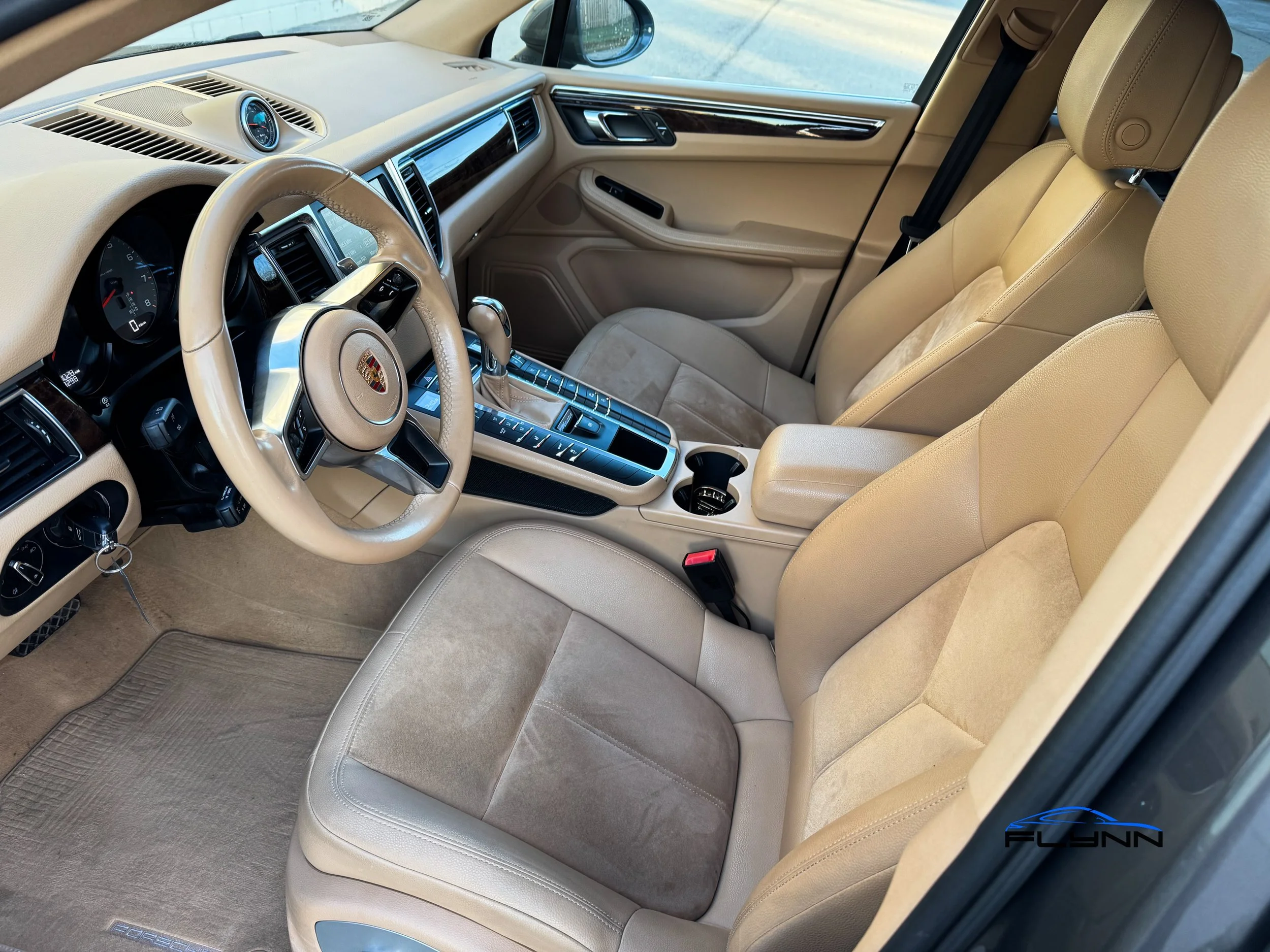 2015-Porsche-Macan-S-Flynn-Automotive-15.jpg