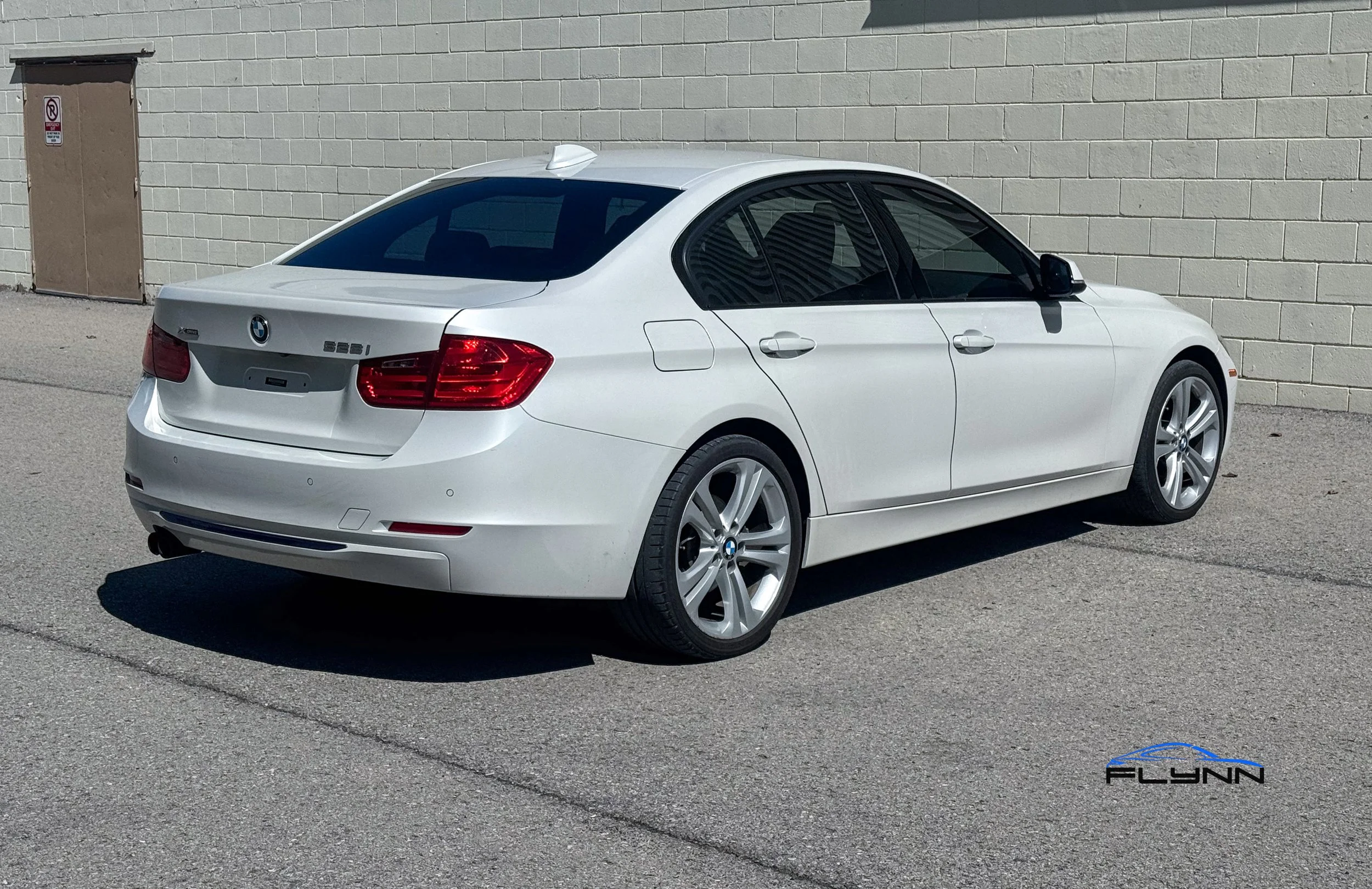 2014-BMW-328IXDRIVE-FLYNN-AUTOMOTIVE-21.jpg
