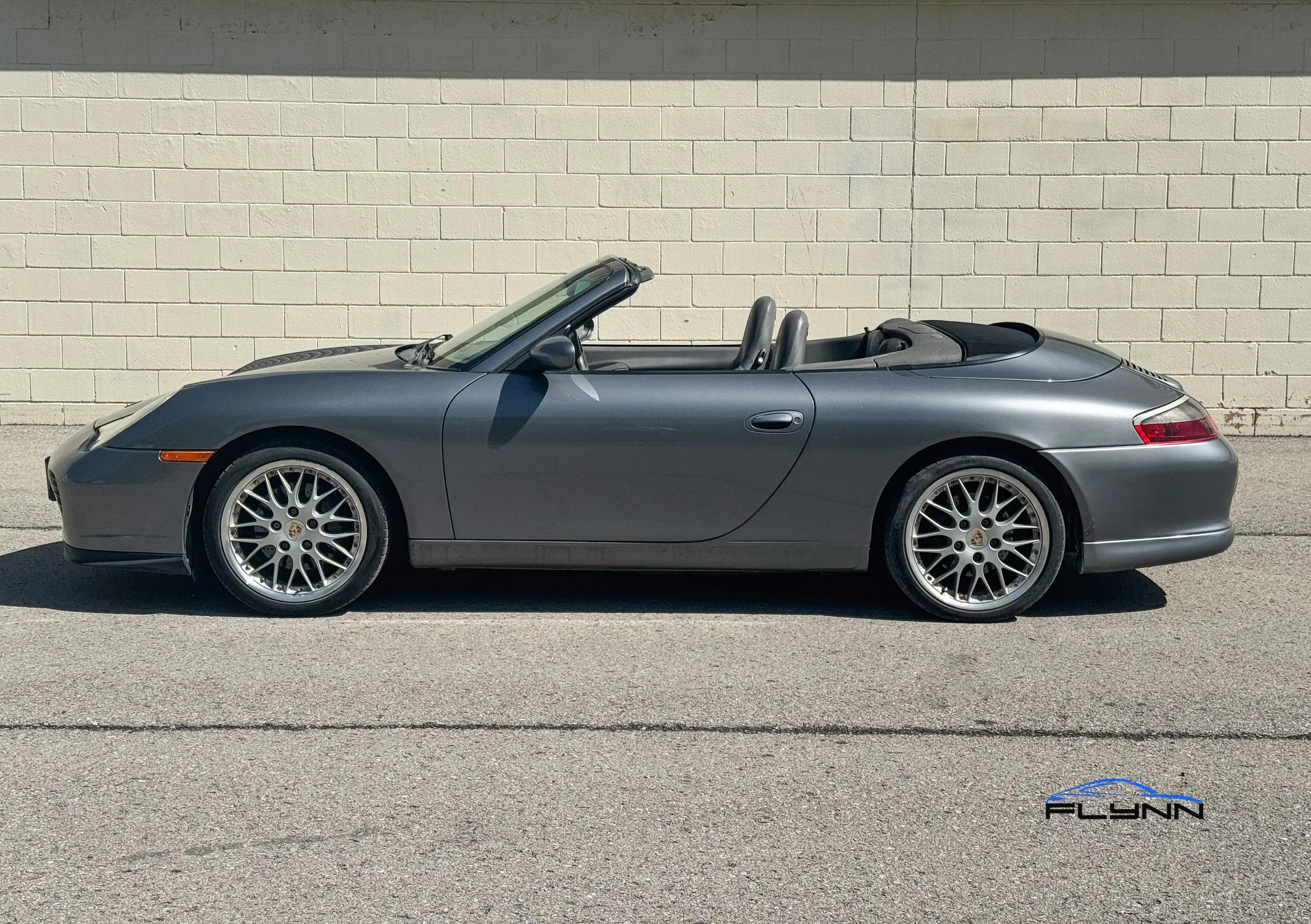 2004-PORSCHE-911-CONVERTIBLE-FLYNN-AUTOMOTIVE-32.jpg