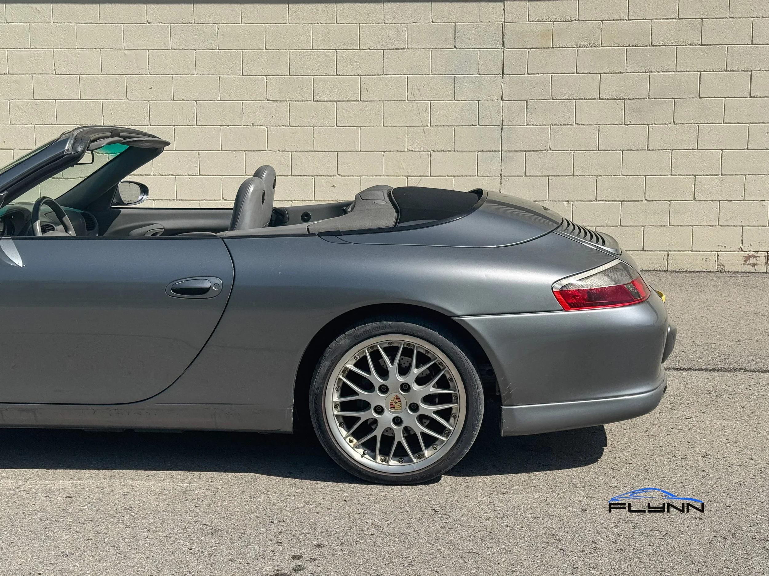 2004-PORSCHE-911-CONVERTIBLE-FLYNN-AUTOMOTIVE-30.jpg