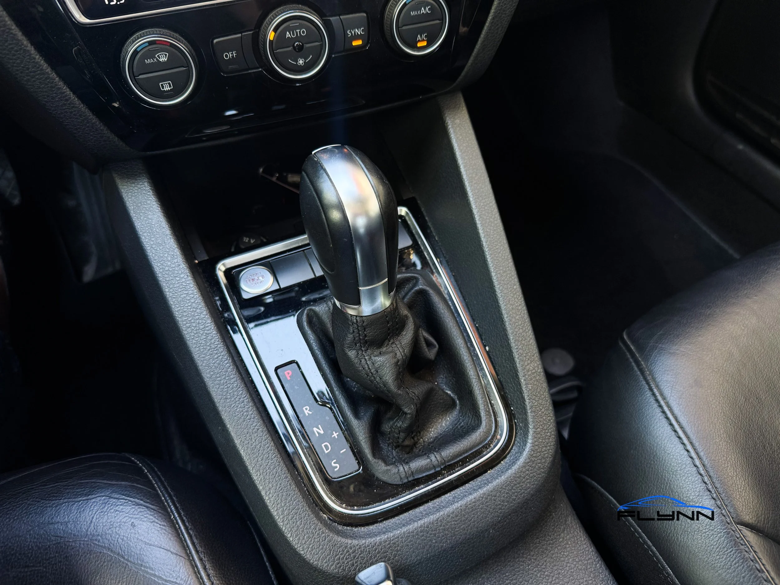 2017-Volkswagen-Jetta-flynn-automotive-06.jpg