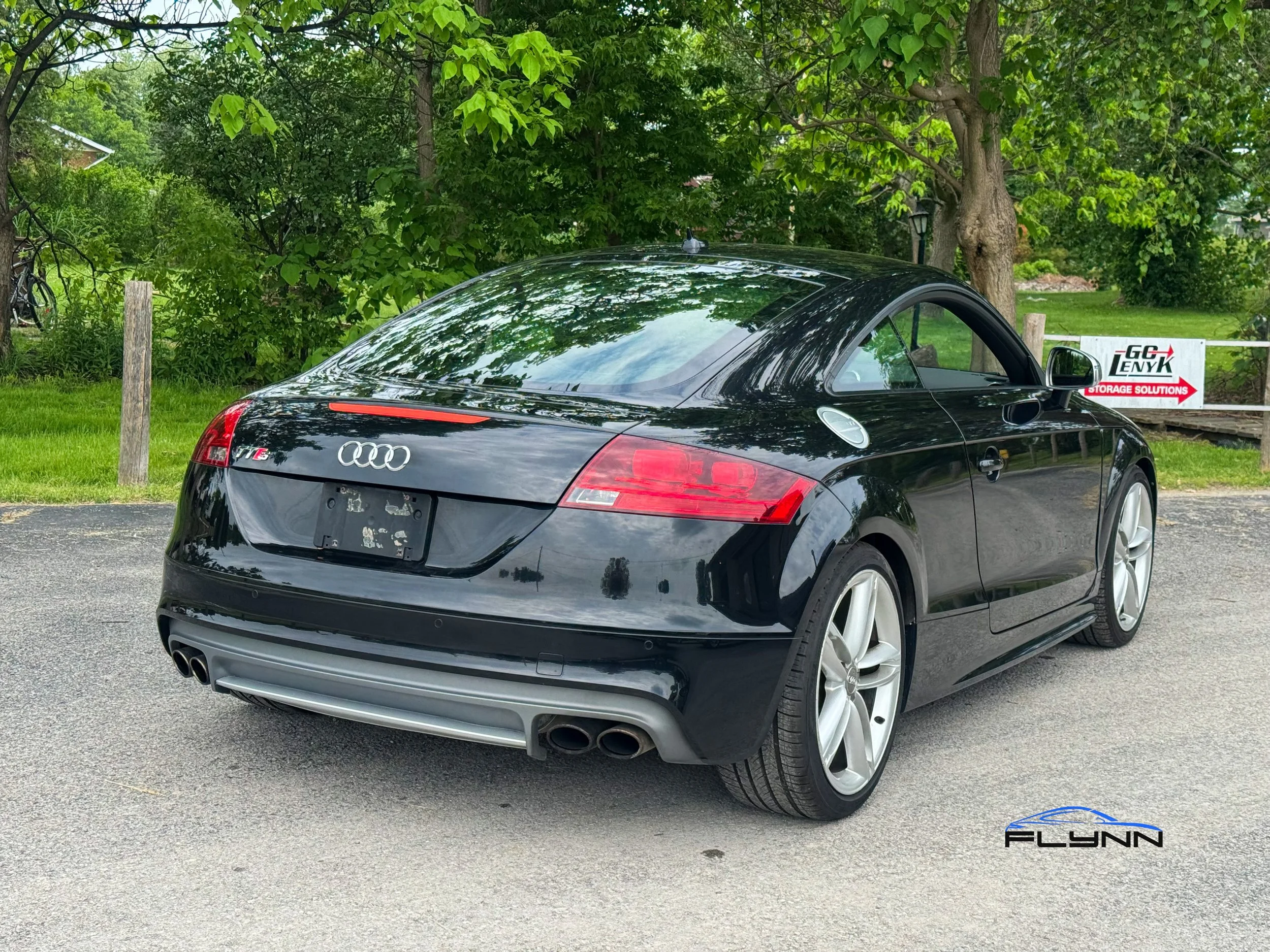 2009-Audi-TTS--flynn-automotive-15.jpg