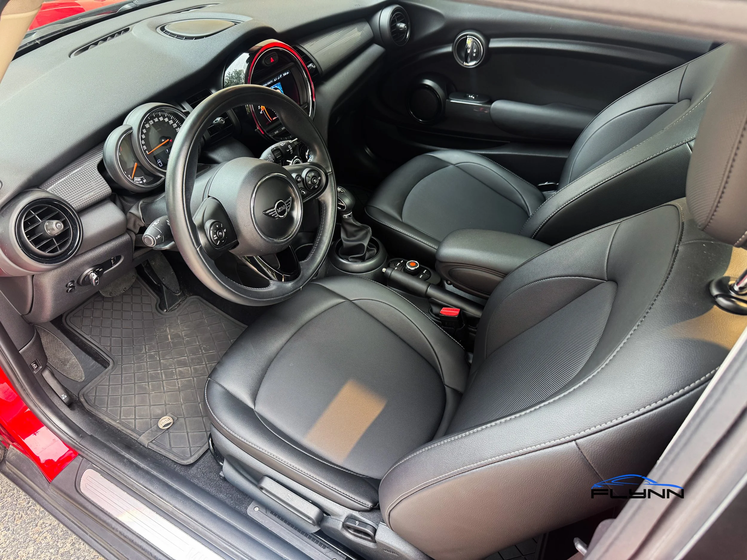 2019-MINI-COOPER-flynn-automotive-12.jpg