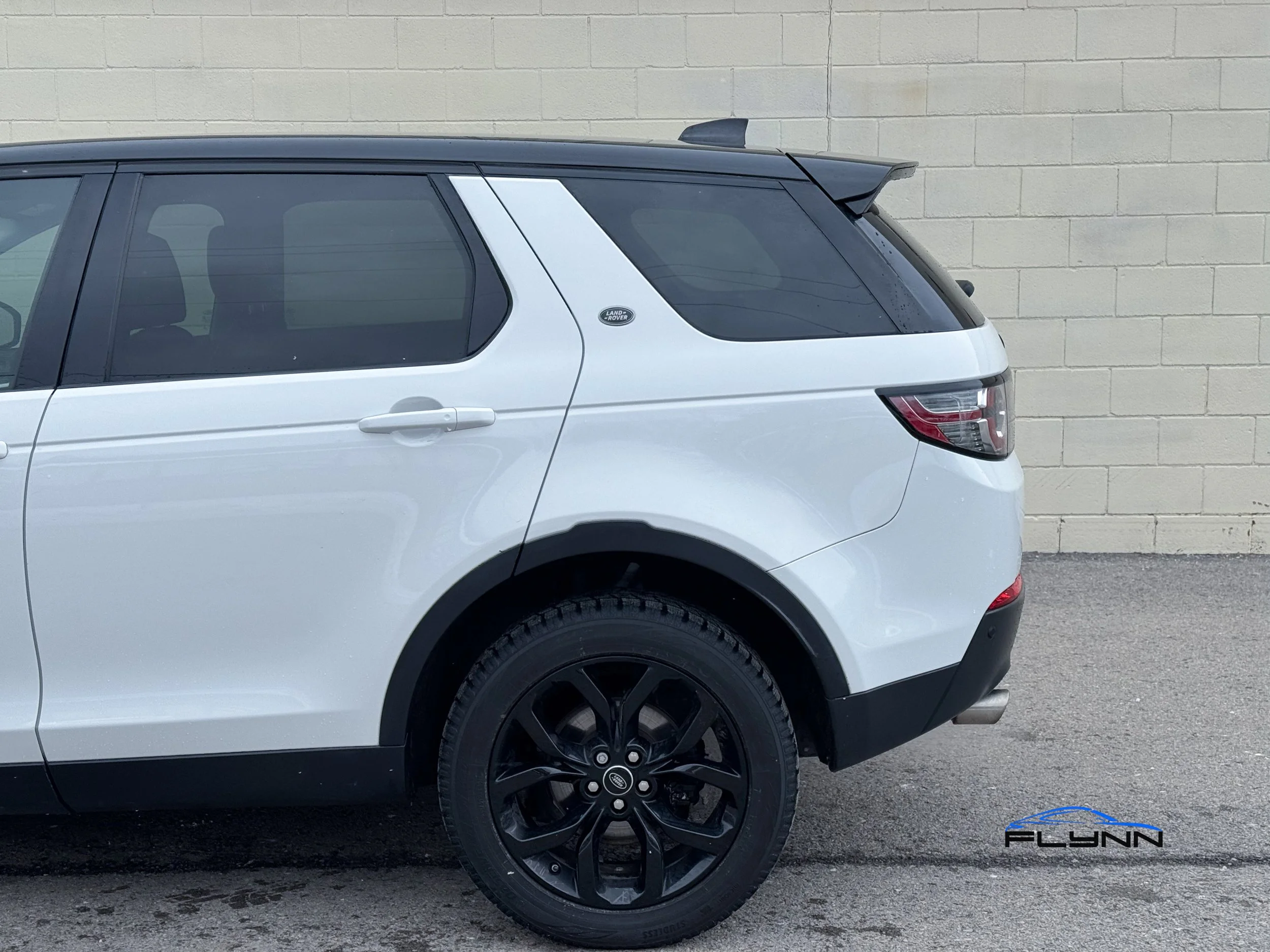 2017-LandRover-Discovery-SportFlynn-Automotive-23.jpg