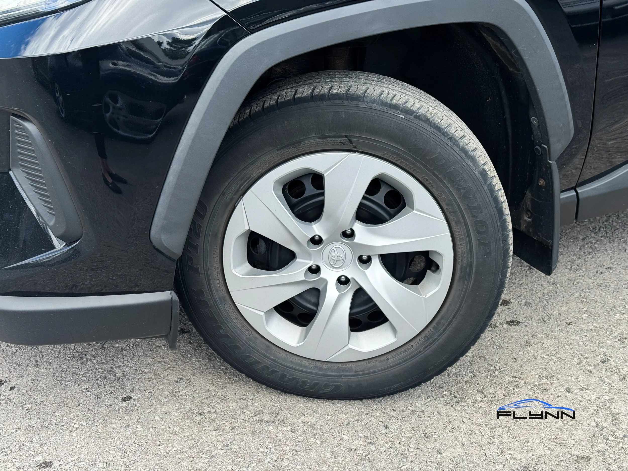 2019-Toyota-RAV4-LE-flynn-automotive-31.jpg