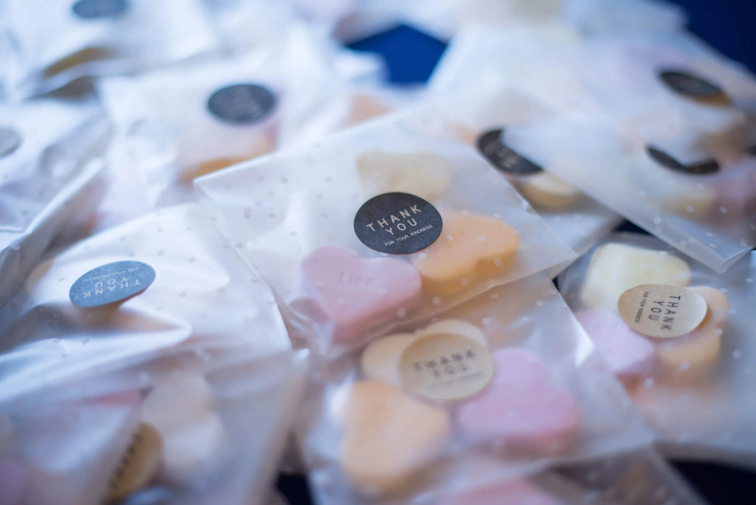 blur-candy-care-330990.jpg