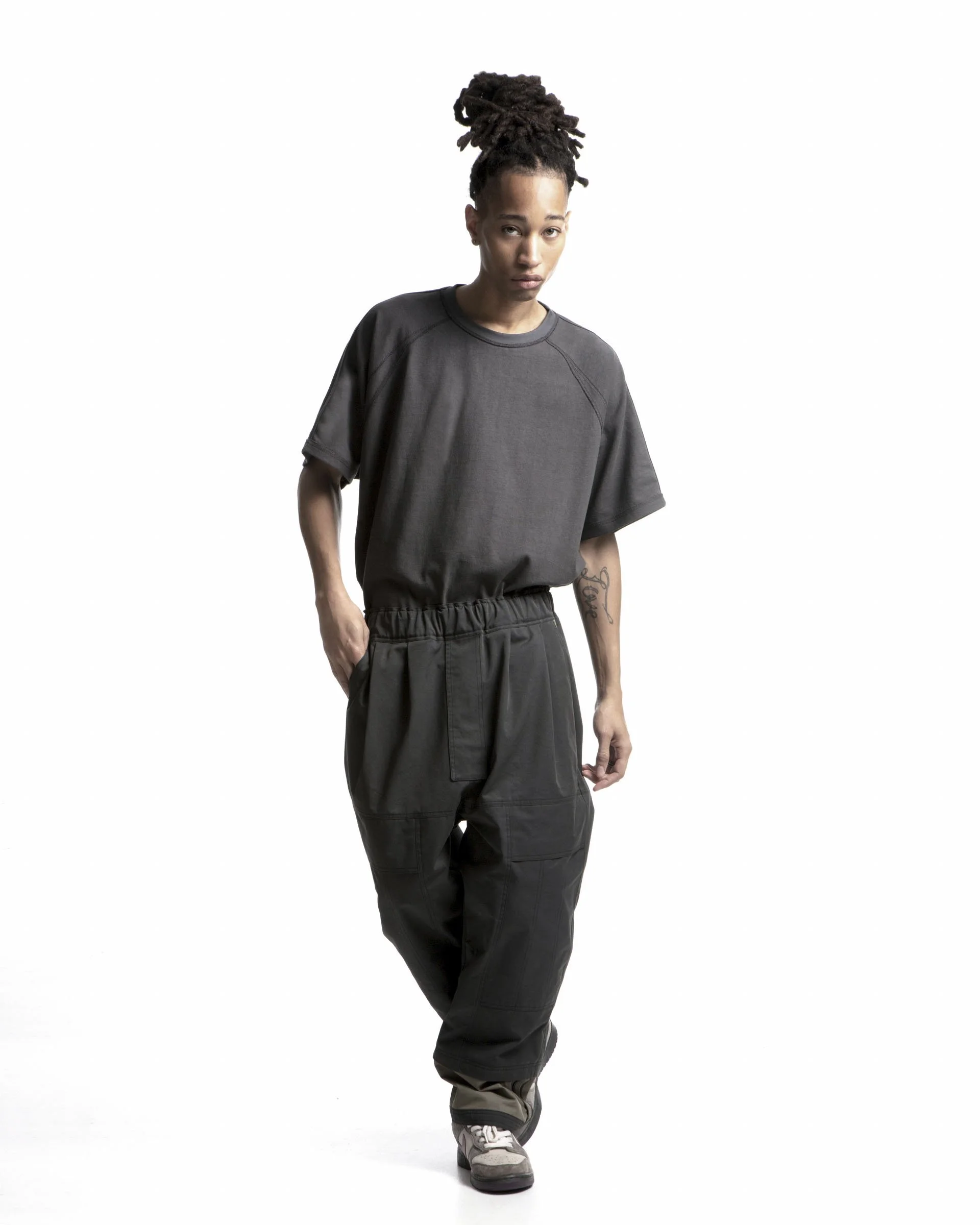 Yrr 『NEKONOSE』Knee minus pants 22aw｜メンズ