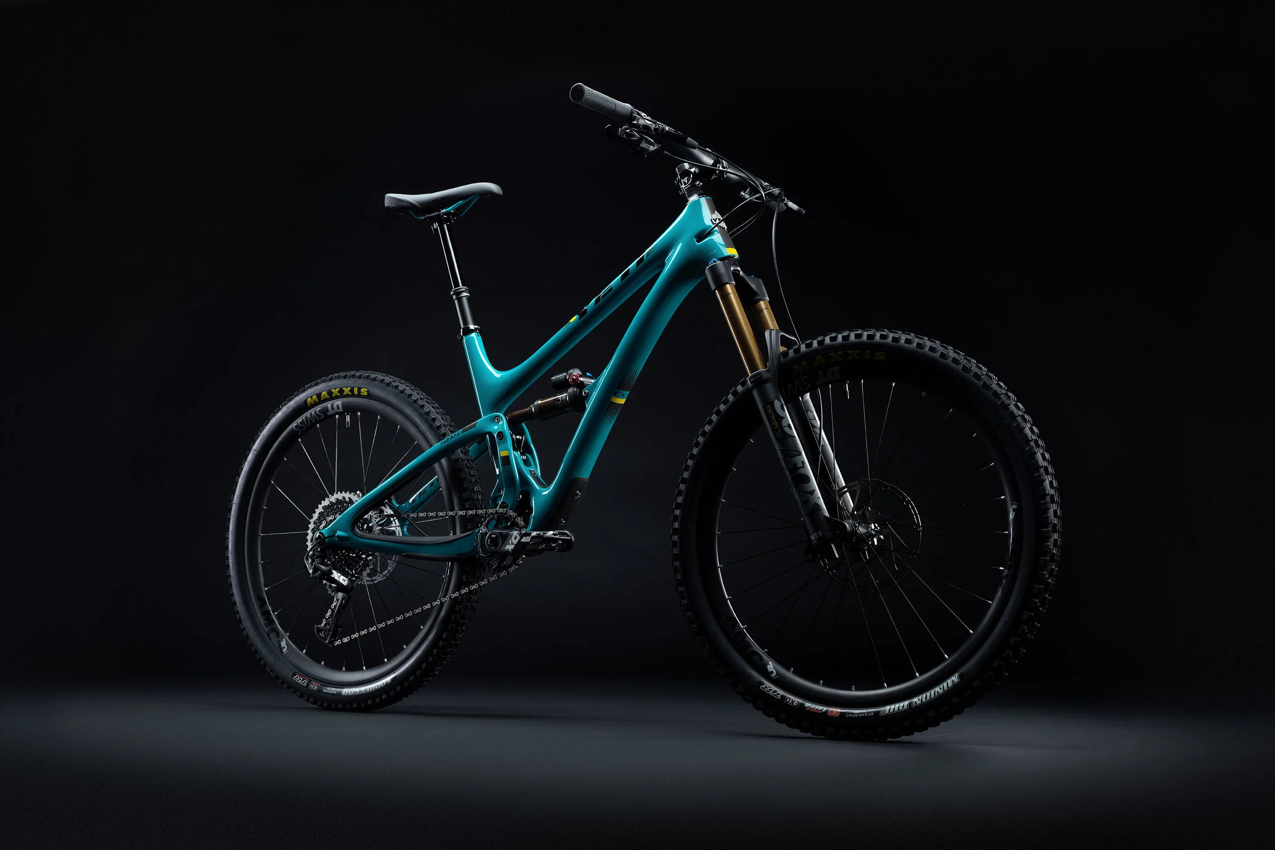 2019_YetiCycles_SB5_LR_TS_Turq_Dark_X01.jpg