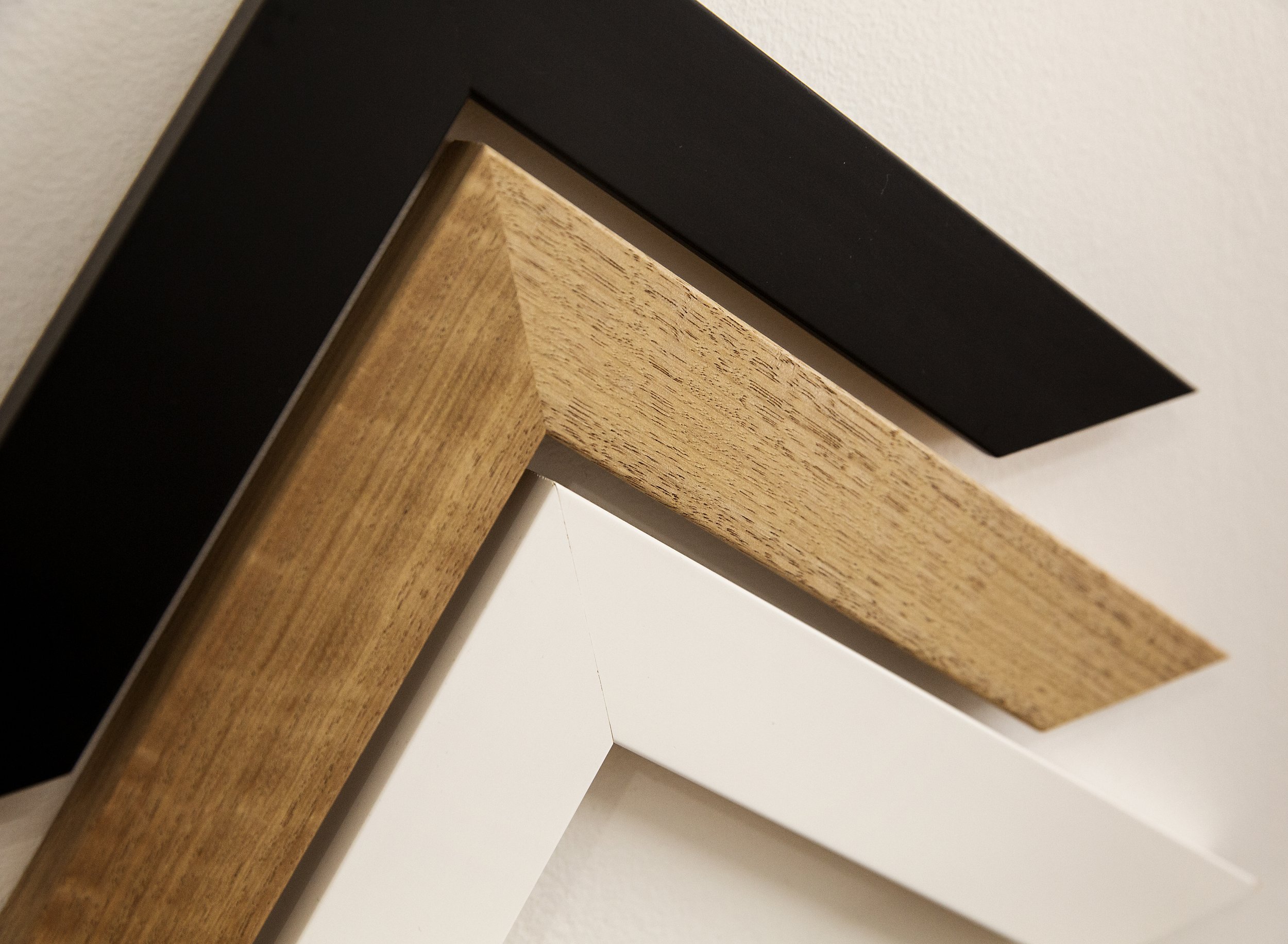 Framing Options Simplistic and Timeless