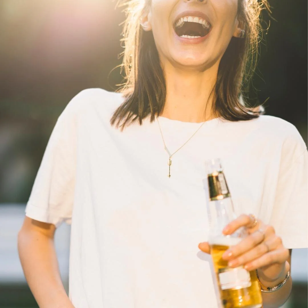 It's #worldcomplimentday and we'd like to take this opportunity to say we think you're BREW-TIFUL! 
.
Happy World Compliment Day! Want to send a compliment to someone yourself? Tag 'em below ⤵️. #chicagolakeliquors