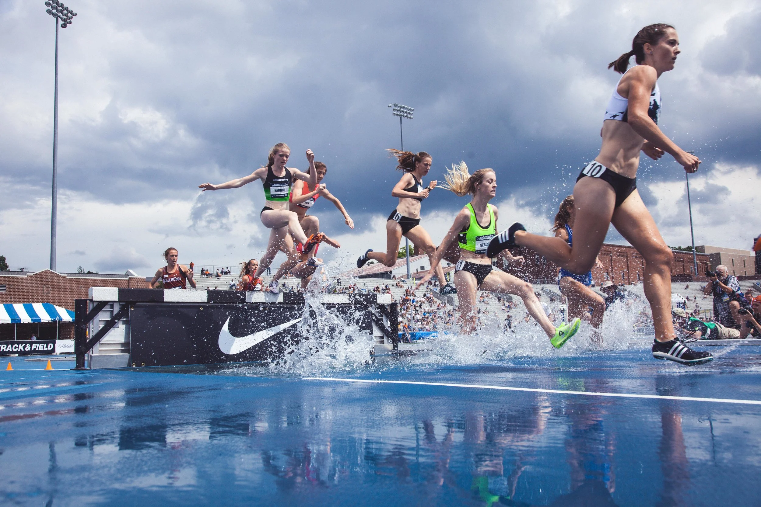 Women's steeple 2018-5.jpg
