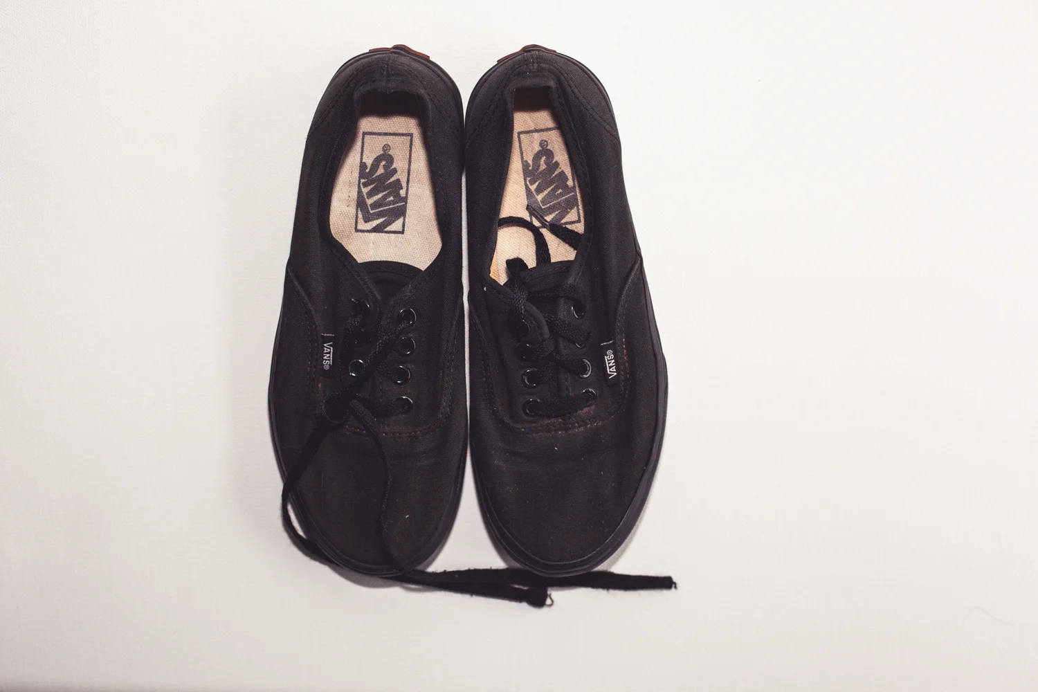 black-vans-2.jpg