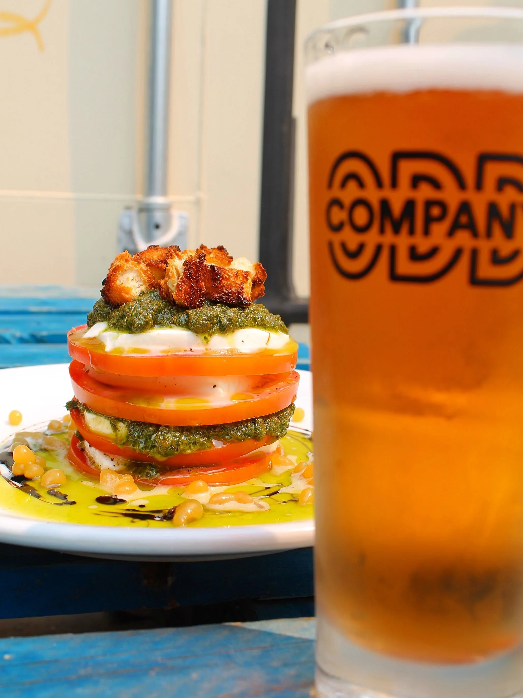 ☀️ Keepin&rsquo; It Fresh &amp; Zesty 🍻

Three NEW features are at Ritchie &amp; they&rsquo;re sticking around all patio season*:

🍅 Summer Caprese Salad Stack 🍑 
Thick-cut beefsteak tomatoes all layered with fresh fior di latte, pesto, balsamic g