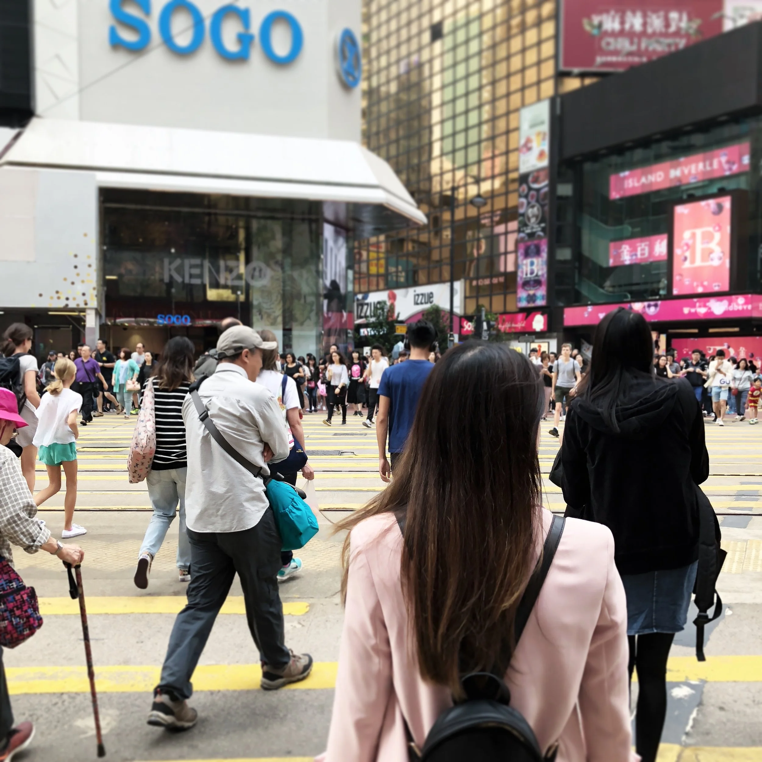 Places to go in Hong Kong and how to get there using MTR | Sam Tyra