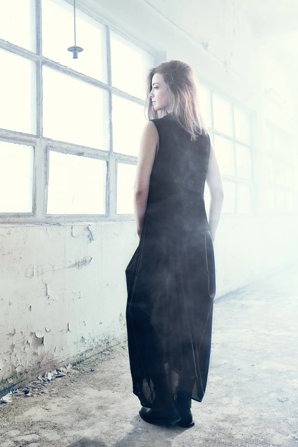 aryasense-sleeveless-black-maxi-dress-5