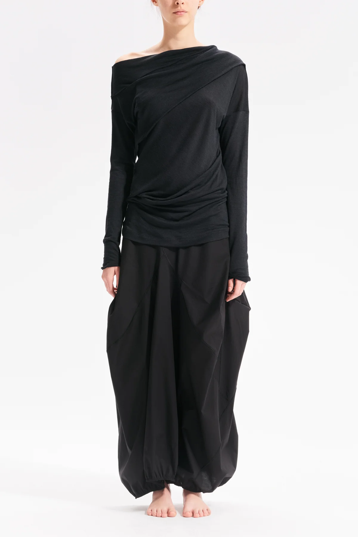 aryasense-asymmetrical-off-shoulder-top-1