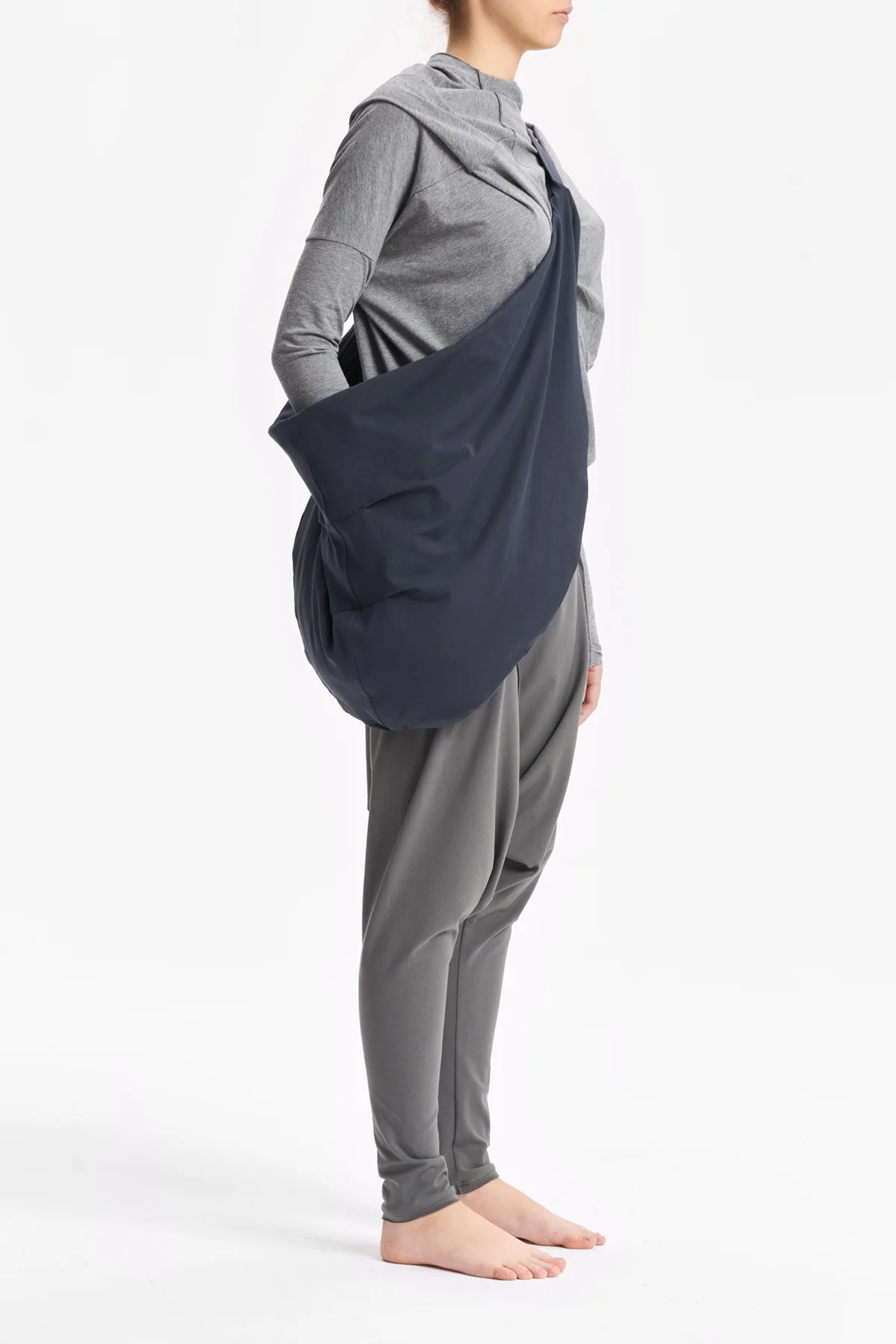 aryasense-oversized-blue-yoga-bag-3