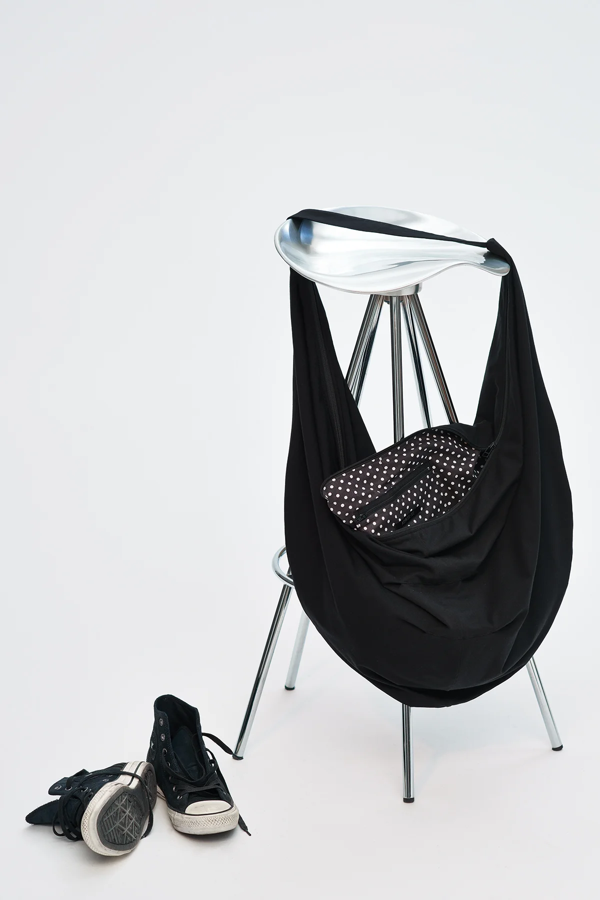 aryasense-oversized-black-yoga-bag-3