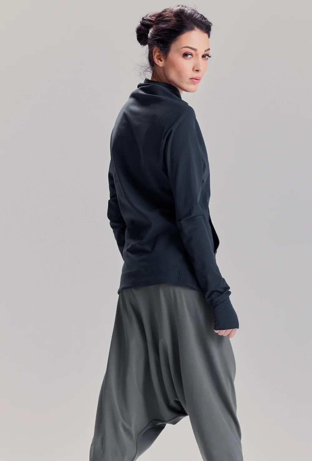 aryasense-muted-blue-yoga-zipper-jacket-1