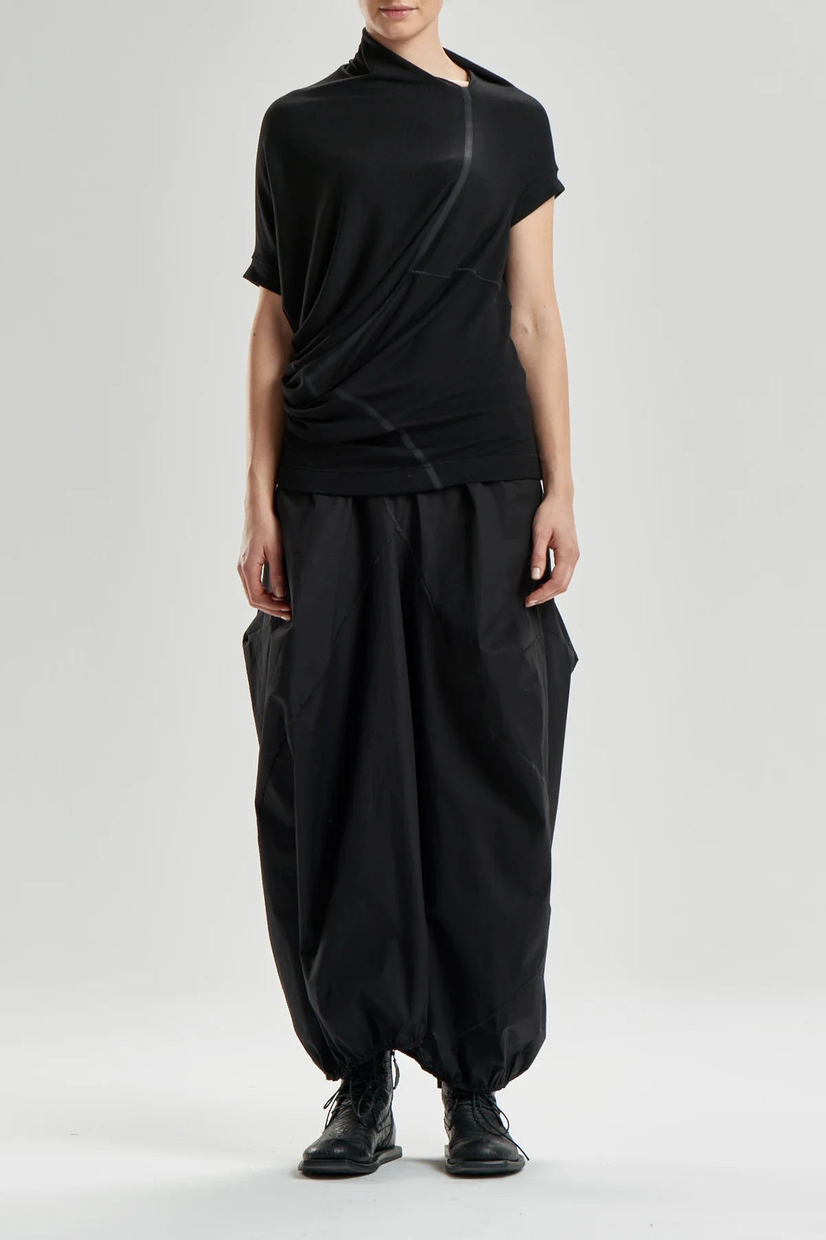 aryasense-reversible-short-sleeved-blouse-1