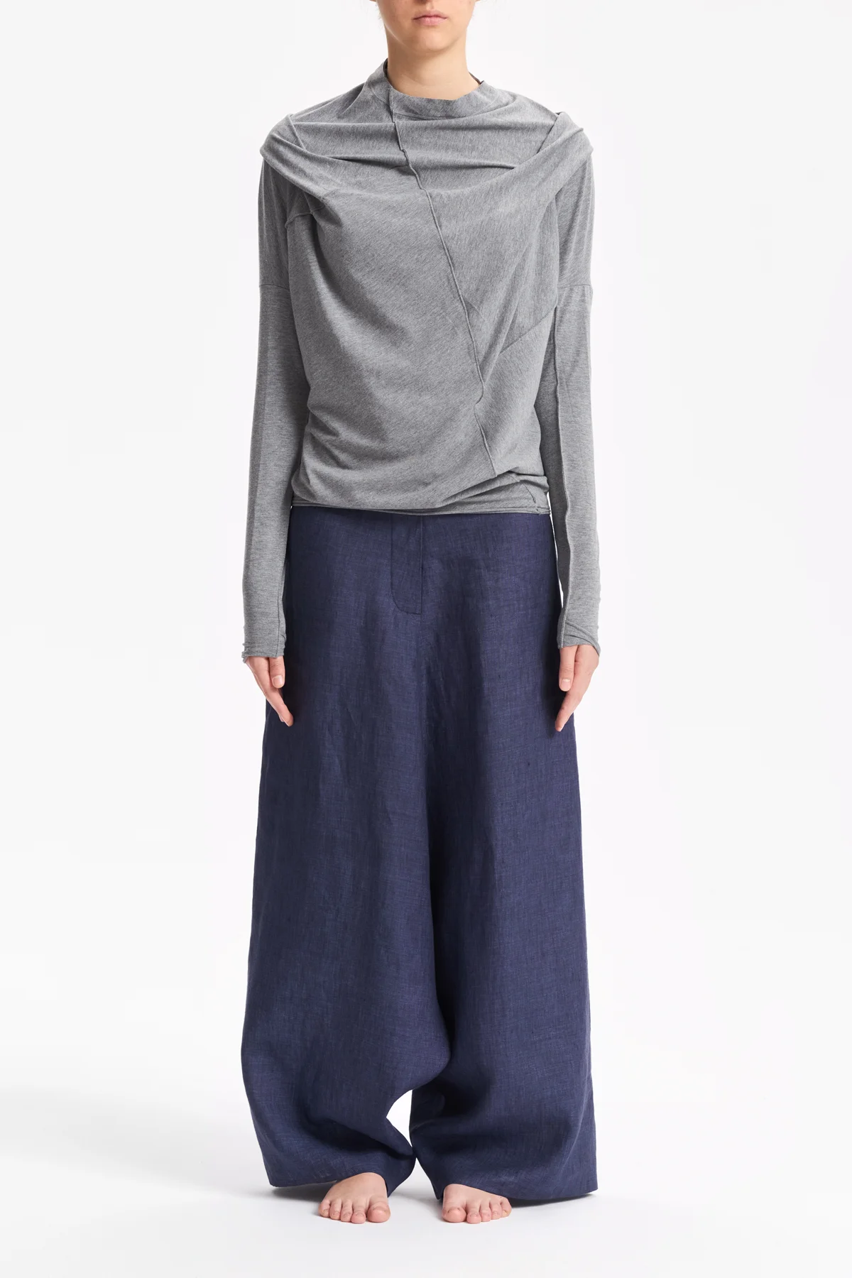 aryasense-long-sleeved-grey-cotton-top-1