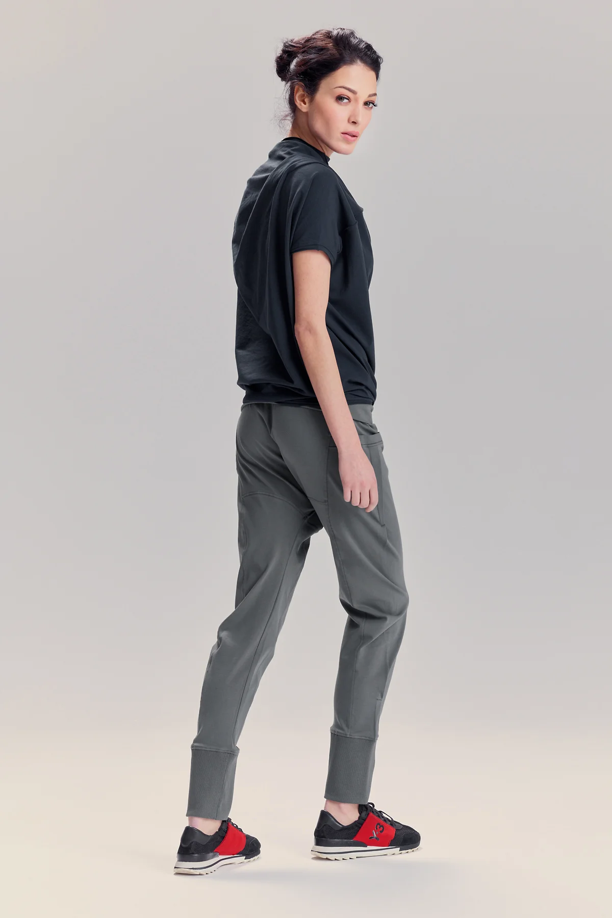 aryasense-green-drop-crotch-yoga-pants-4