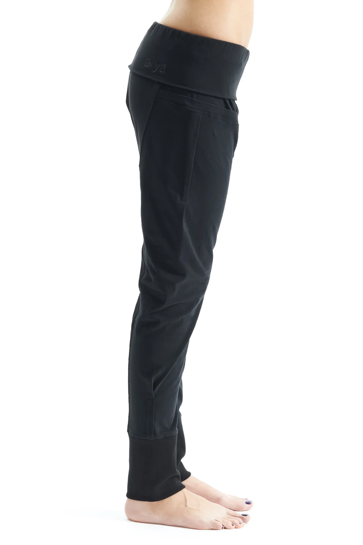 BLACK DROP CROTCH YOGA PANTS — AryaSense
