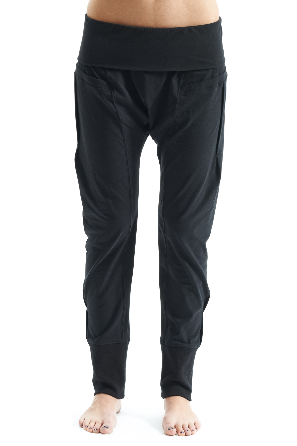 BLACK DROP CROTCH YOGA PANTS — AryaSense