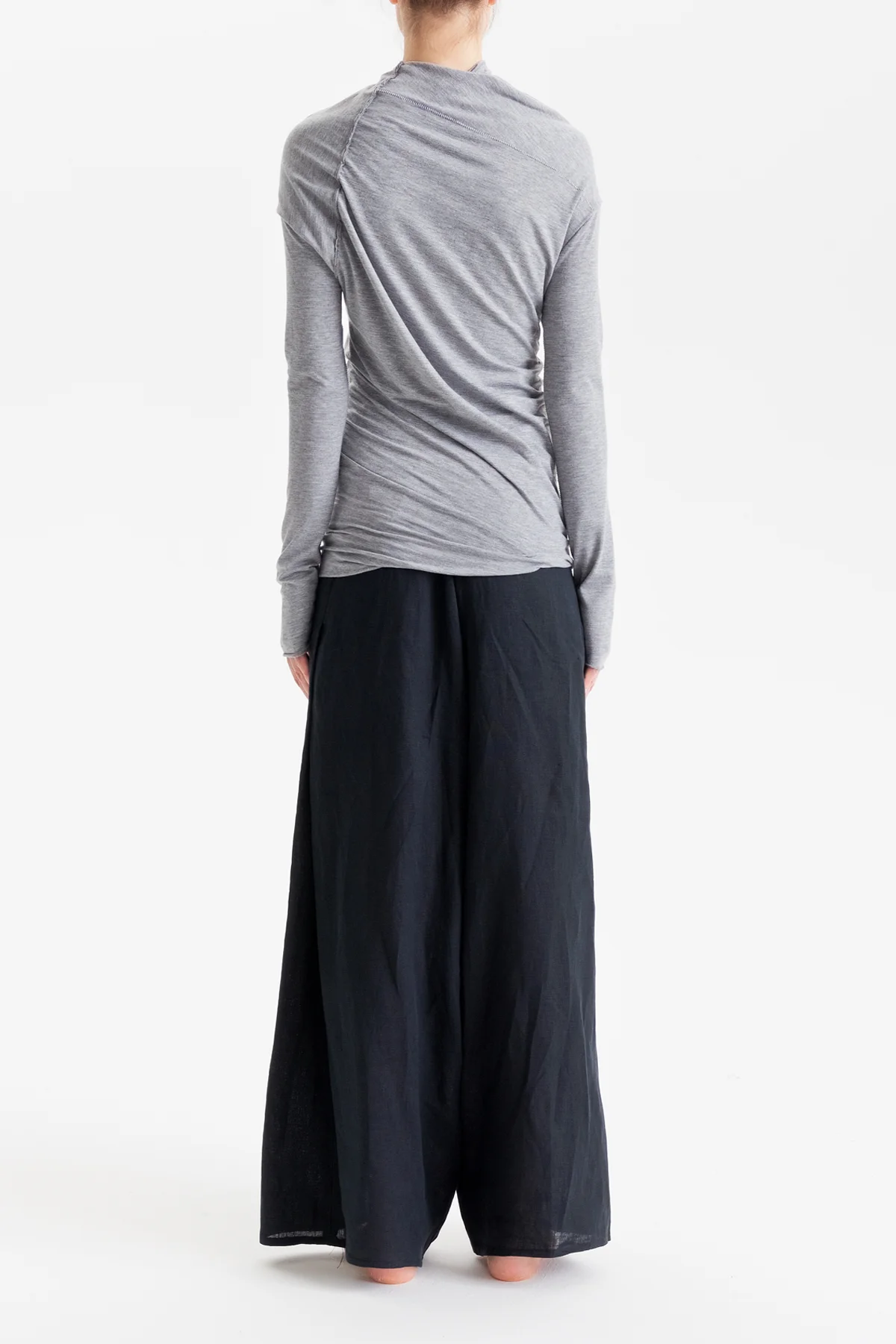 aryasense-light-grey-twisted-blouse-3