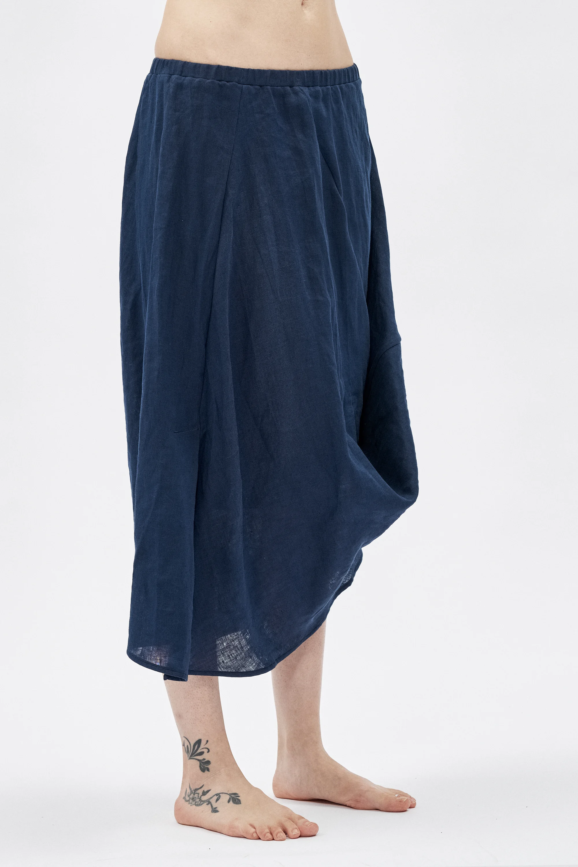 aryasense-blue-linen-urban-skirt-2