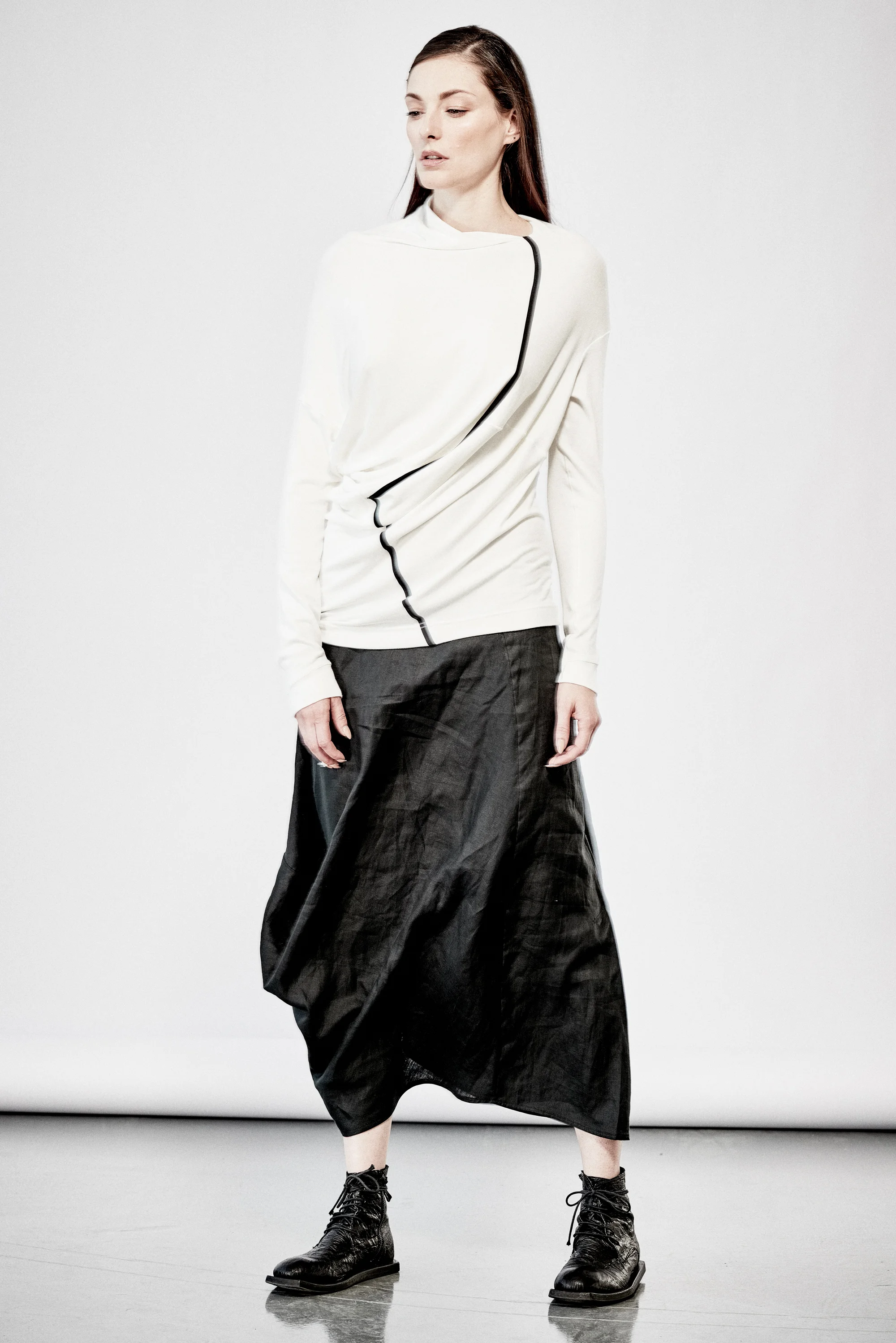 aryasense-longsleeved-white-reversible-blouse-11