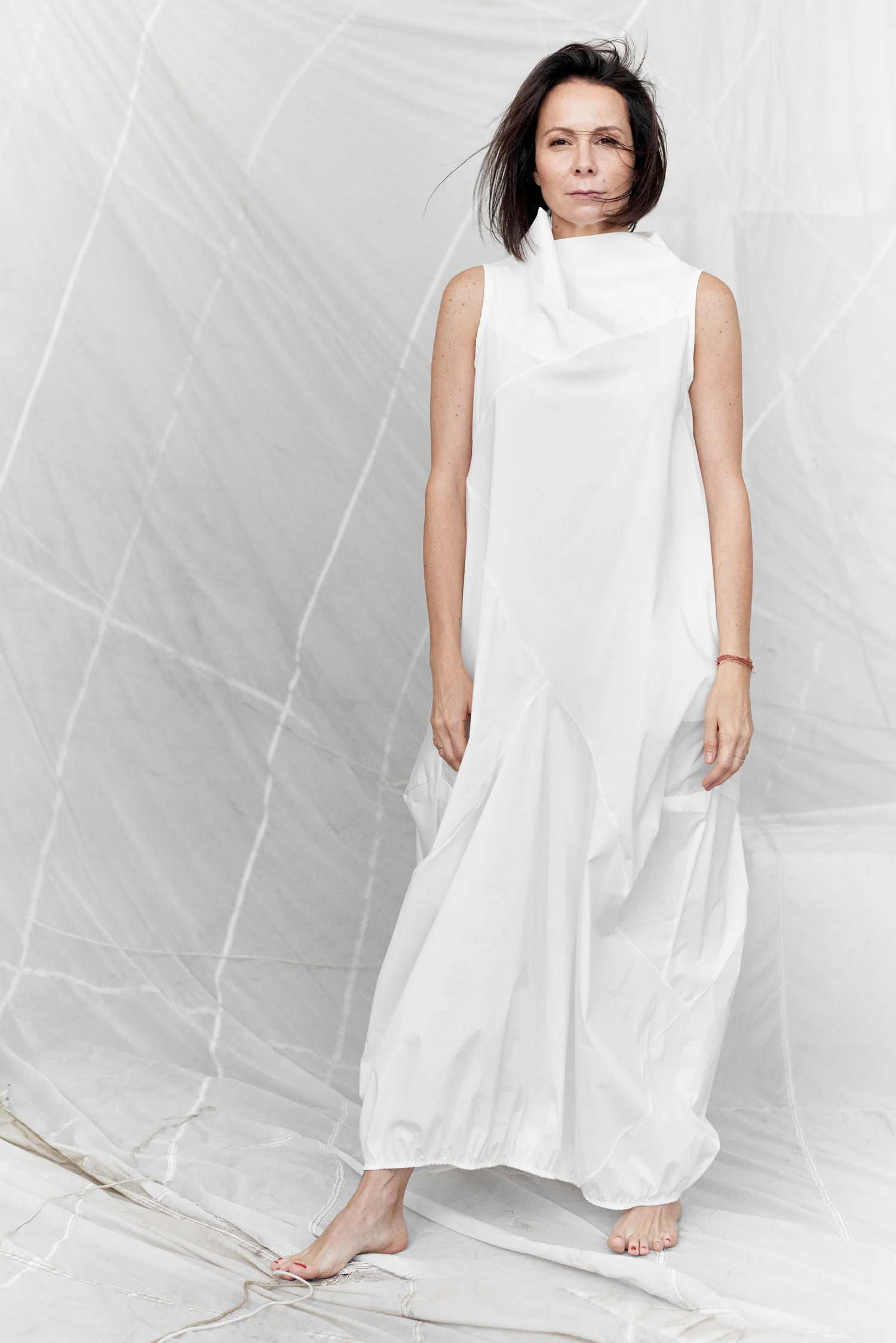 3DressMegaWhiteB.jpg
