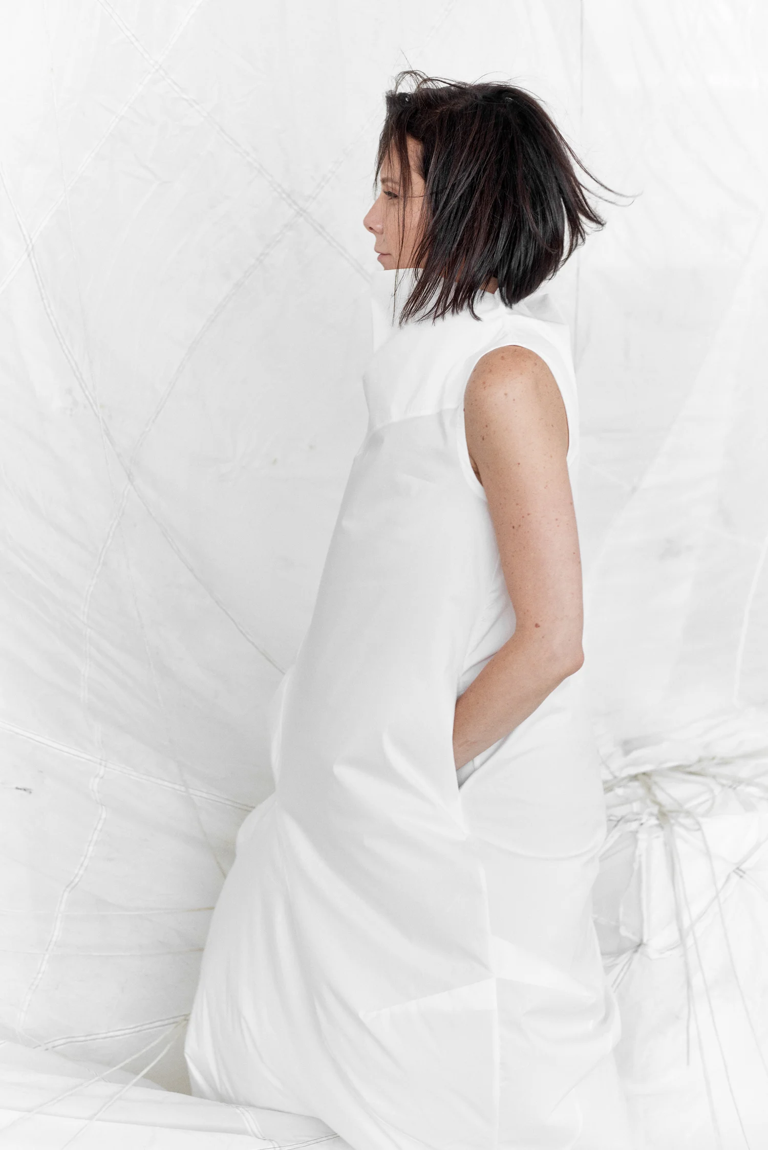 4DressMegaWhiteB.jpg