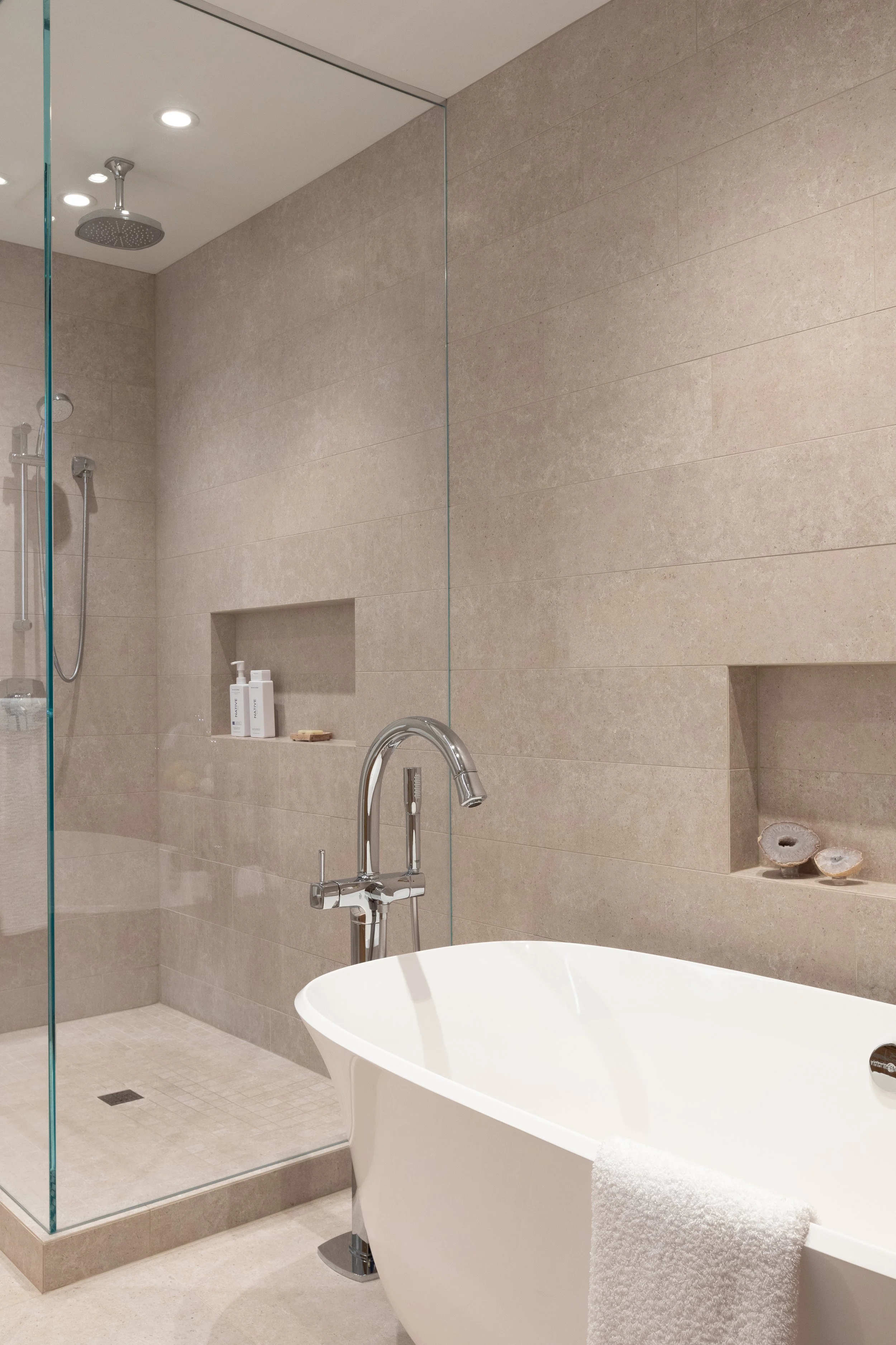 13MitchellFreedland_WhistlerGlenAbbey-142.jpg