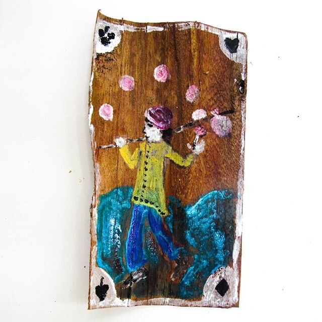 One of the ways Healing Artist Block shows you how can connect again with your creative flow is, asp art of your transformation journey, building your symbolic vessel. this can be a collage process or as 3d Modelling. something that is significant to