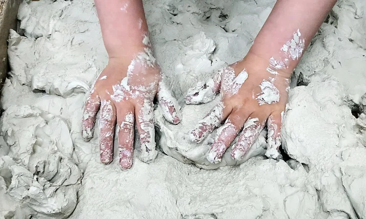 Trauma Healing at the Clay Field: A Sensorimotor Art Therapy Approach:
