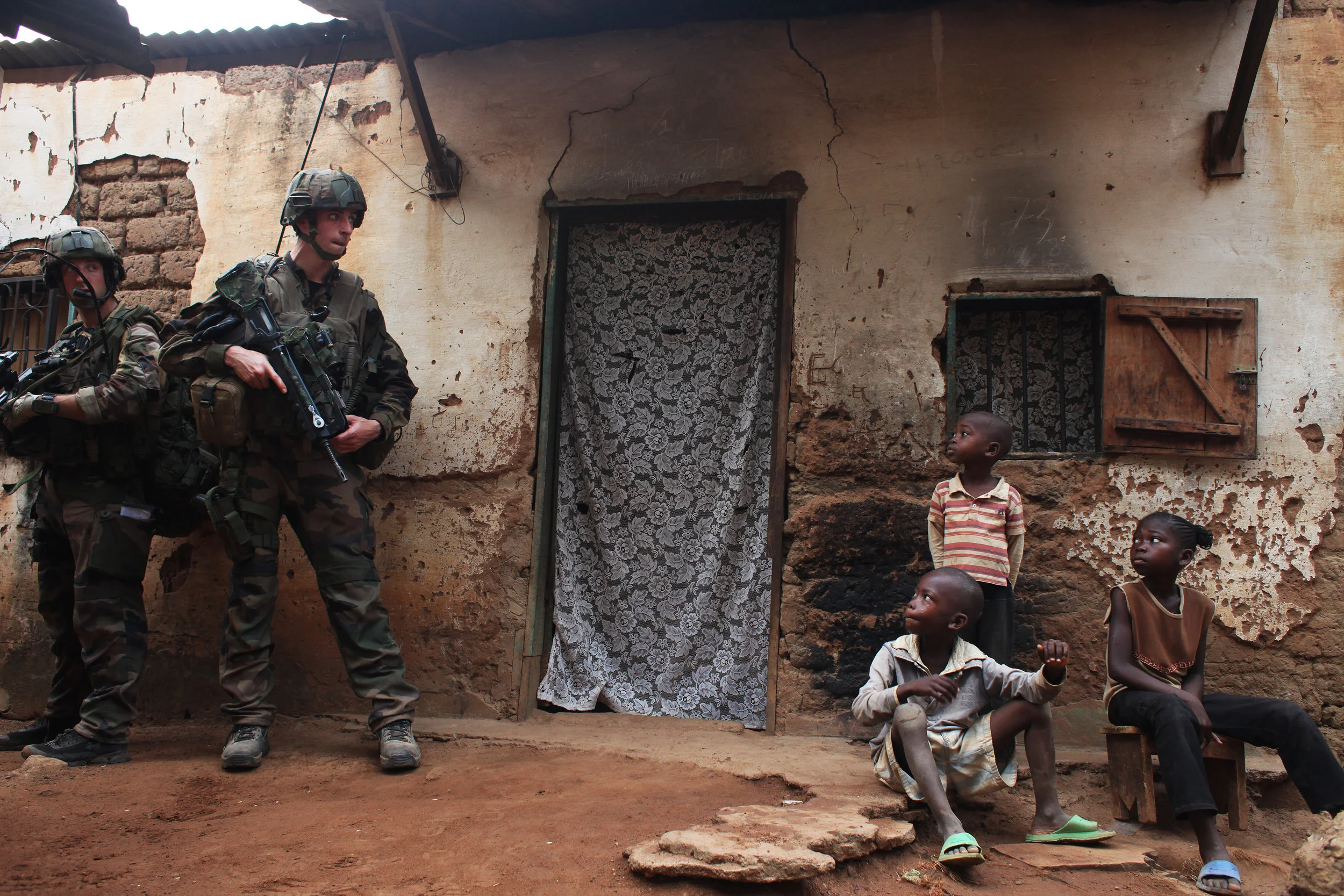 French soldiers are patrolling in a neighbourhood in Bangui, in December 2013.