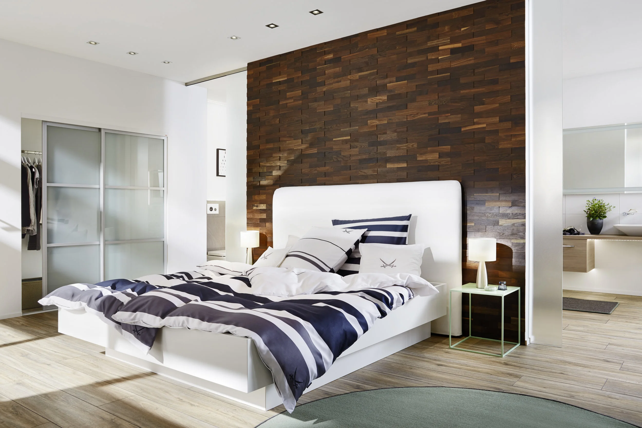 Bad_en_Suite_1 copy.jpg