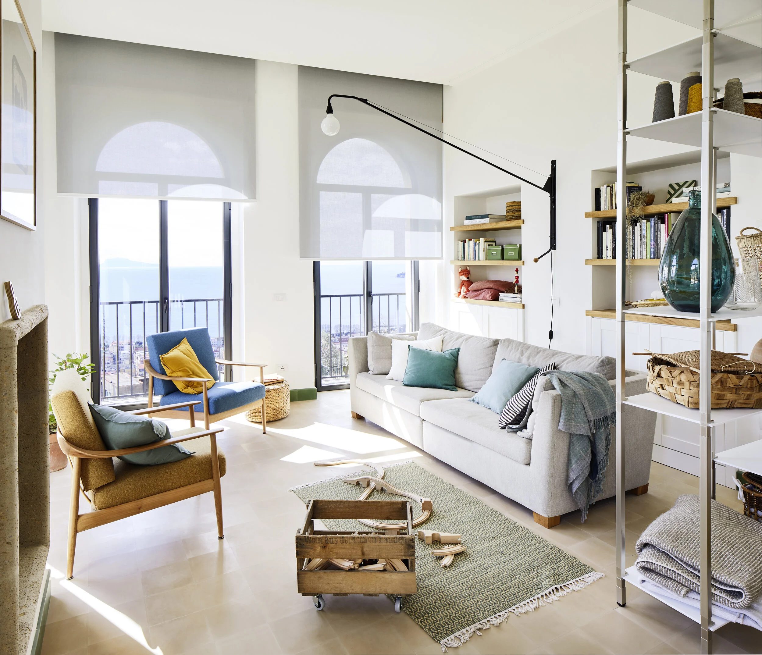 Ruine_Neapel_Wohnzimmer_1.jpg