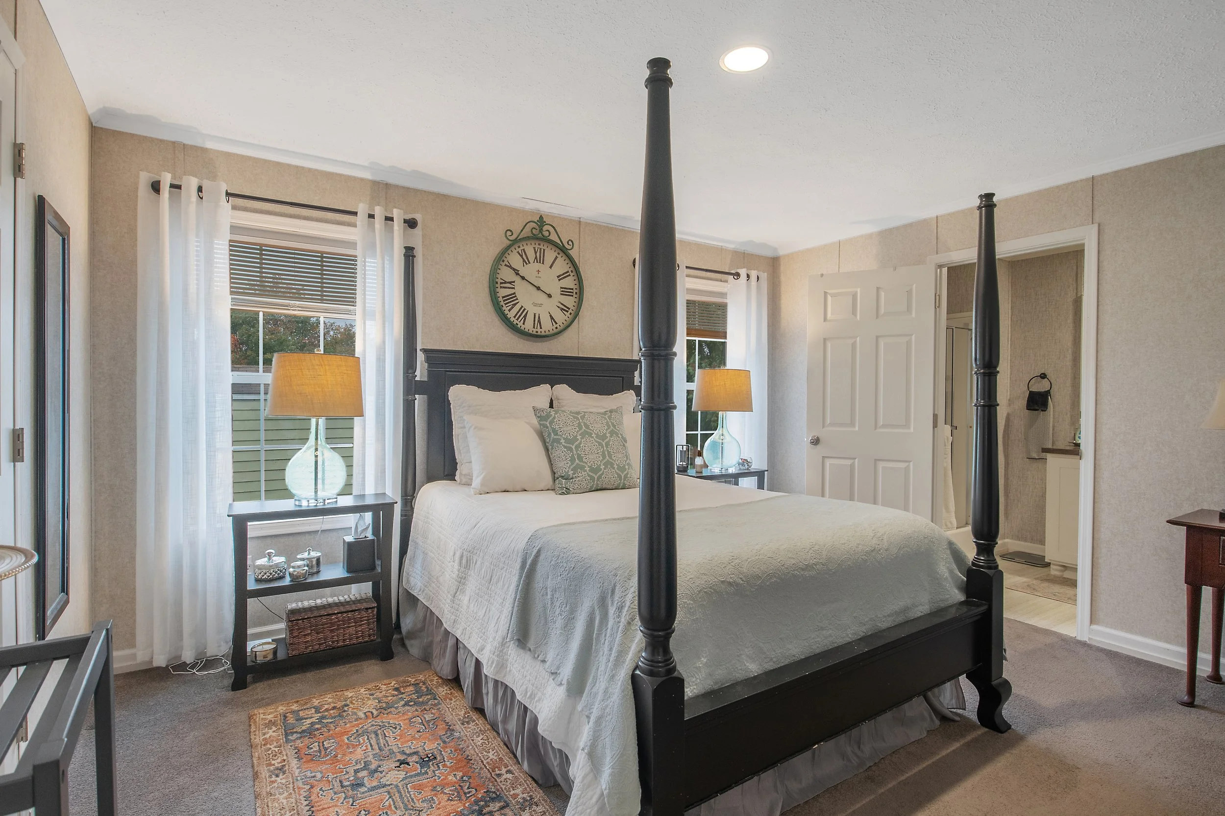 16_16 - 5600 shute rd.jpg