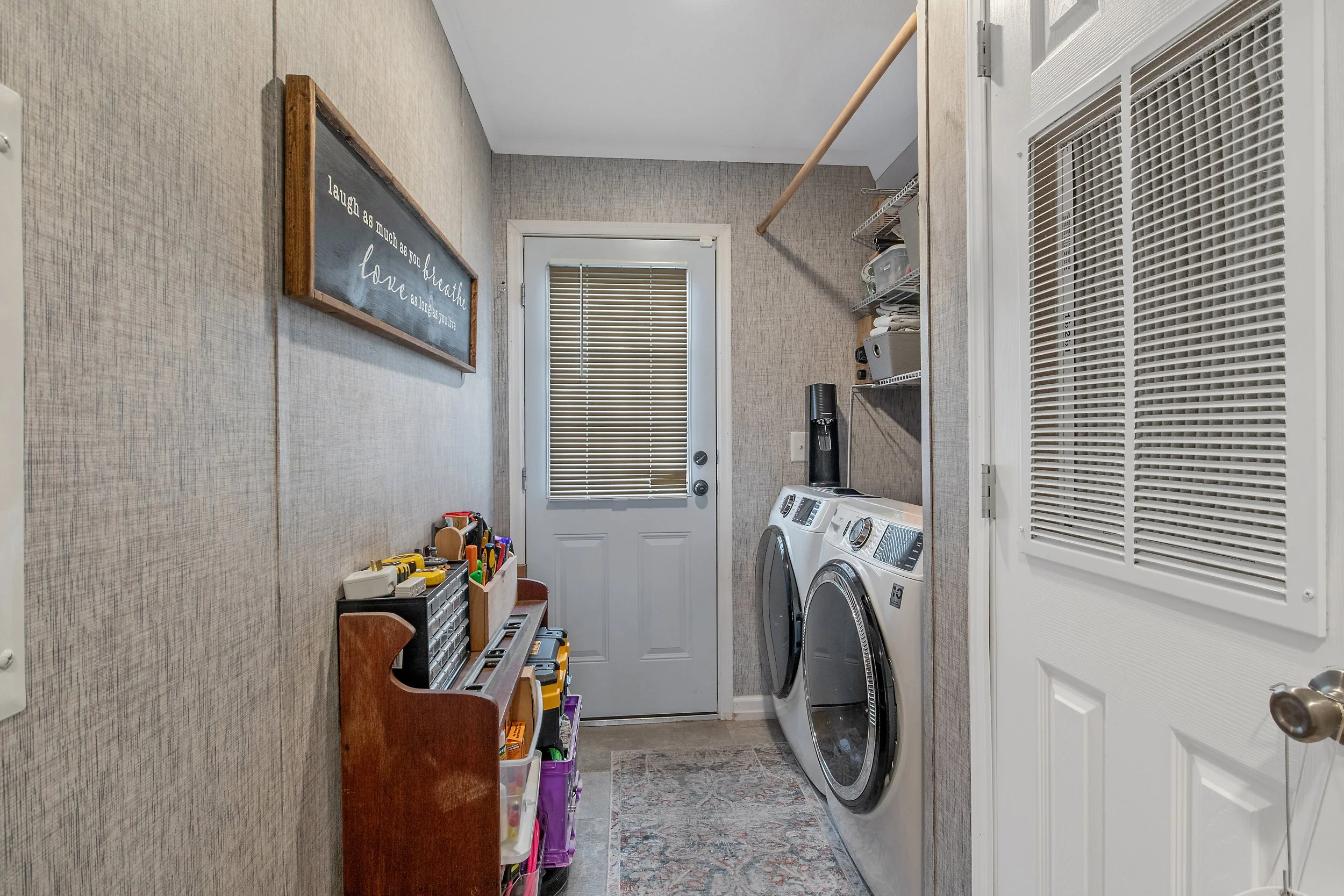 24_24 - 5600 shute rd.jpg
