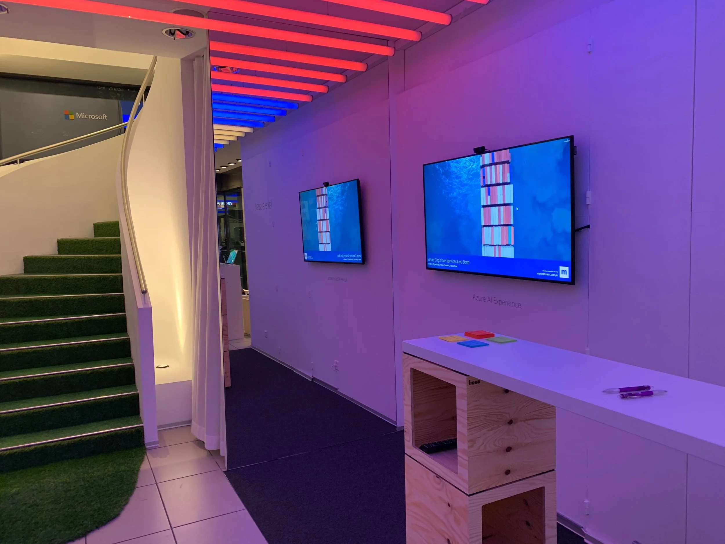 Die Monostream Glotzi Installation im Microsoft Pop-up house in Zürich