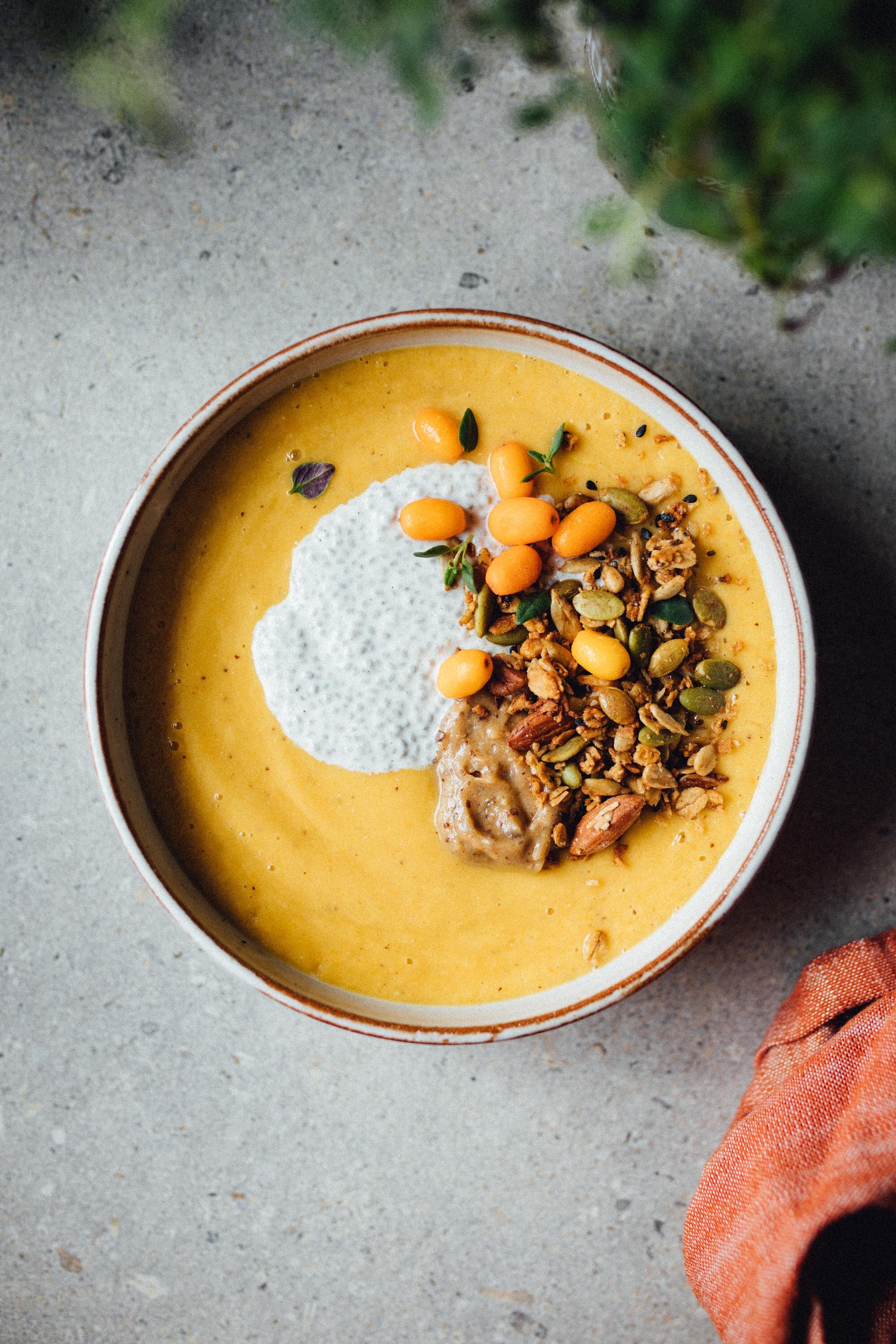 Sea Buckthorn & Chia Smoothie Bowl, April 2021