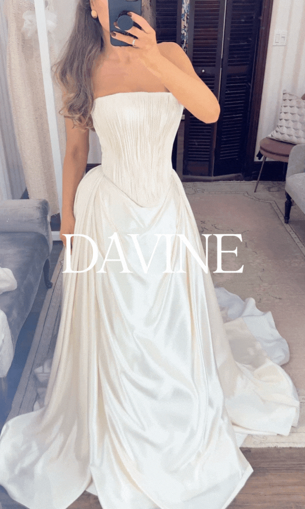 DAVINE BY FLEURE STUDIO.gif