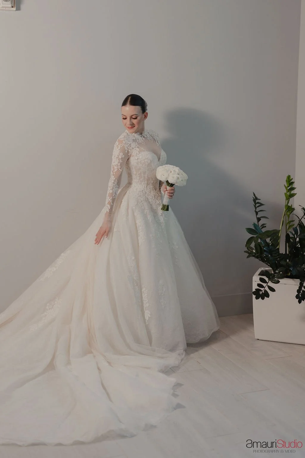 Real Bride Yael Wears Eau de Rose by Reem Acra at her Wedding in Miami